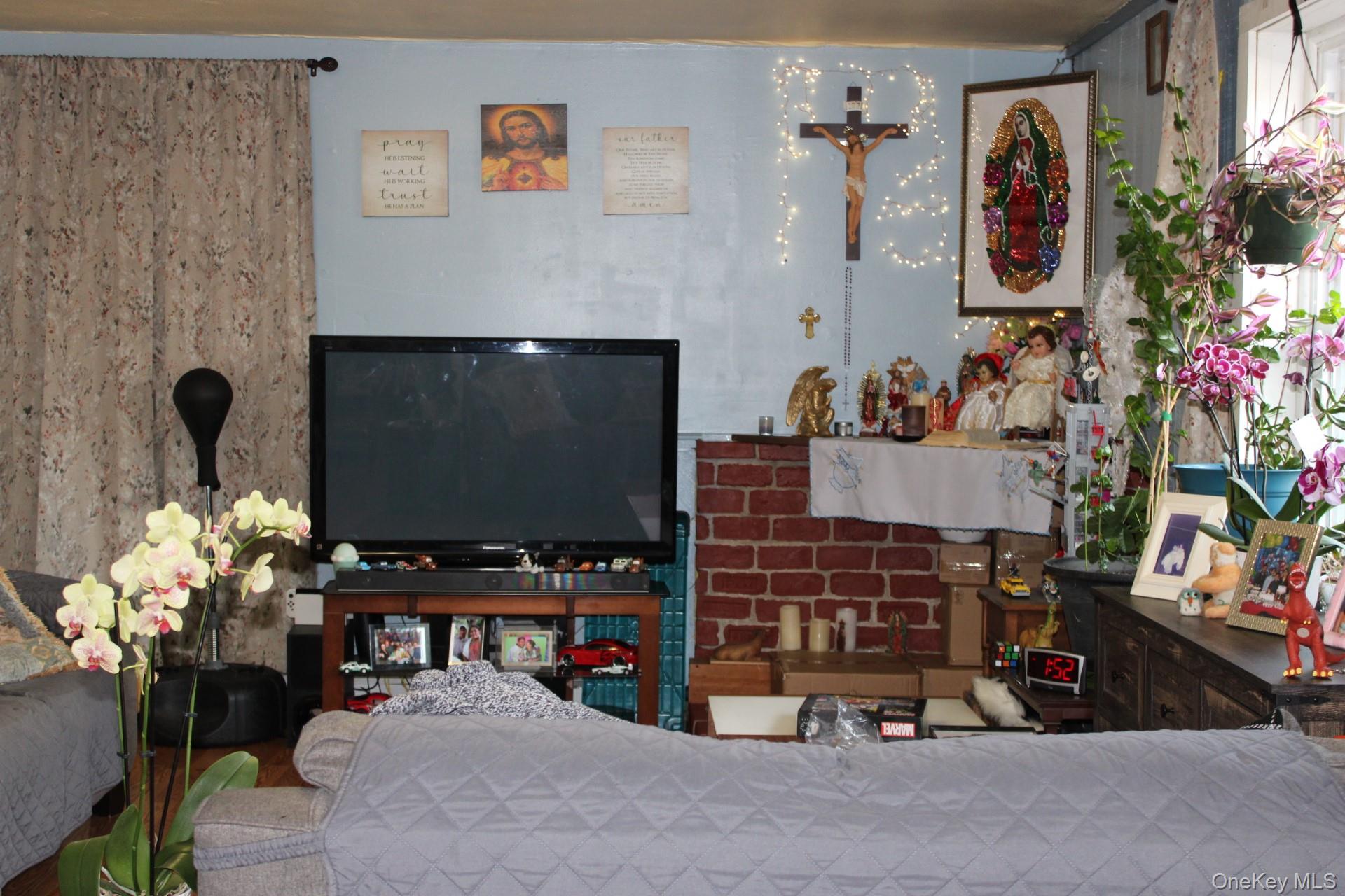 #2 photo, 12 S Parsonage Street, Rhinebeck , NY 12572