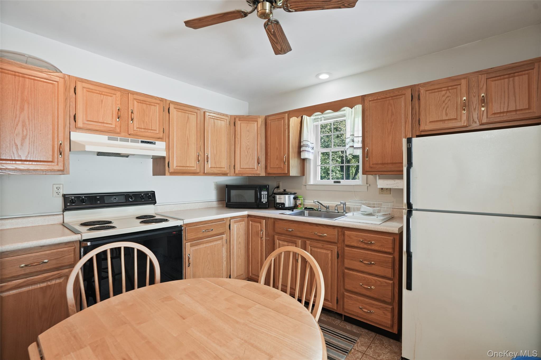 #19 photo, 145 Smith Ridge Road, South Salem , NY 10590