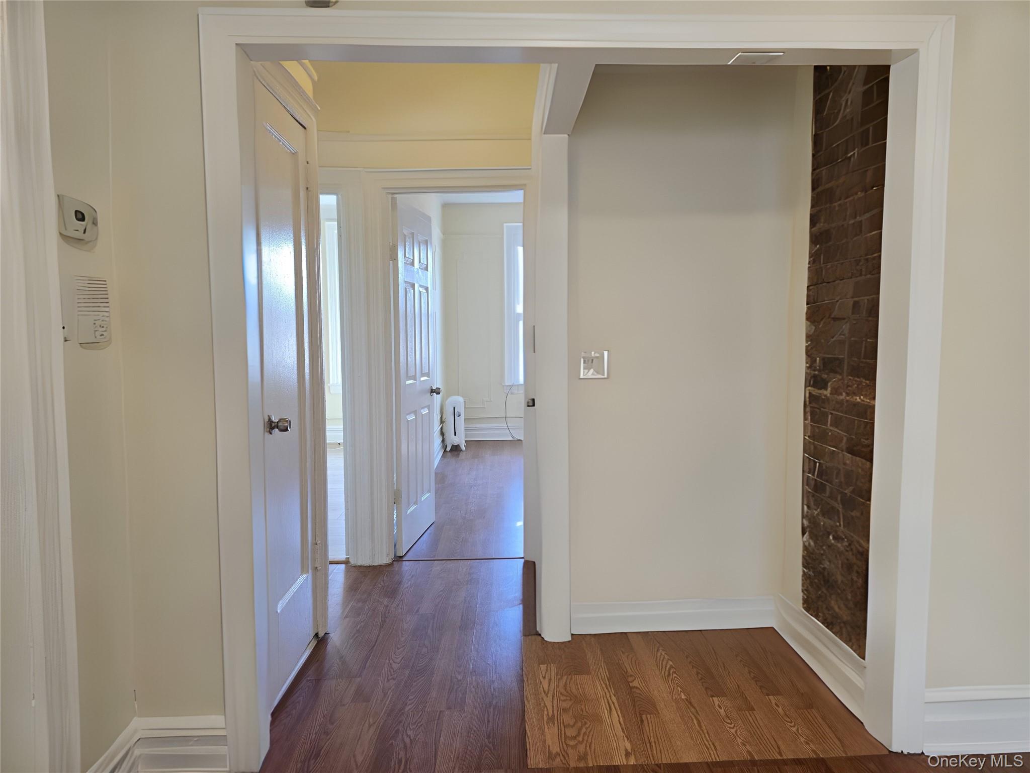 #4 photo, 78-10 32nd Avenue, クイーンズ区 East Elmhurst , NY 11370