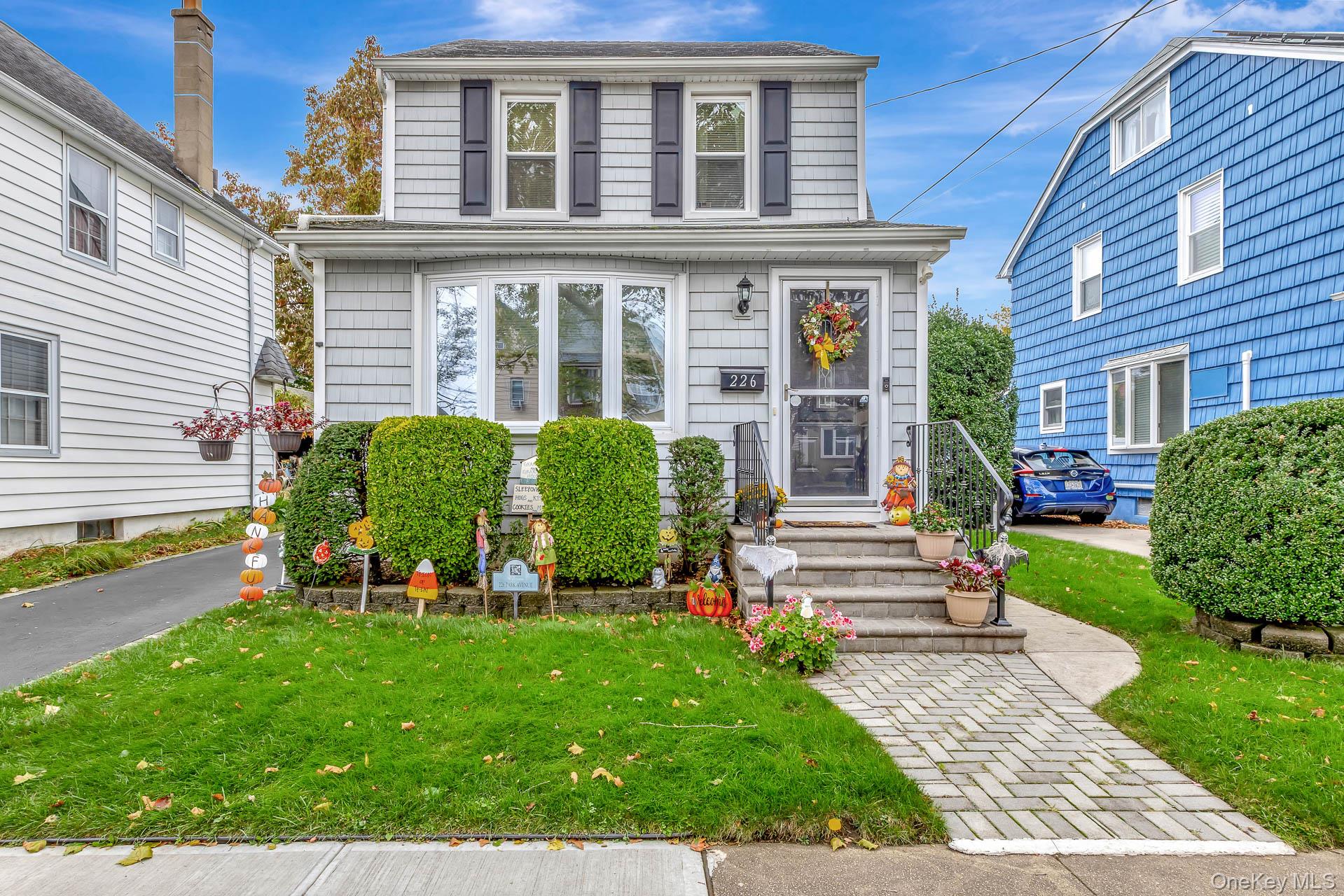 #1 photo, 226 Park Avenue, नासाउ काउंटी Williston Park , NY 11596