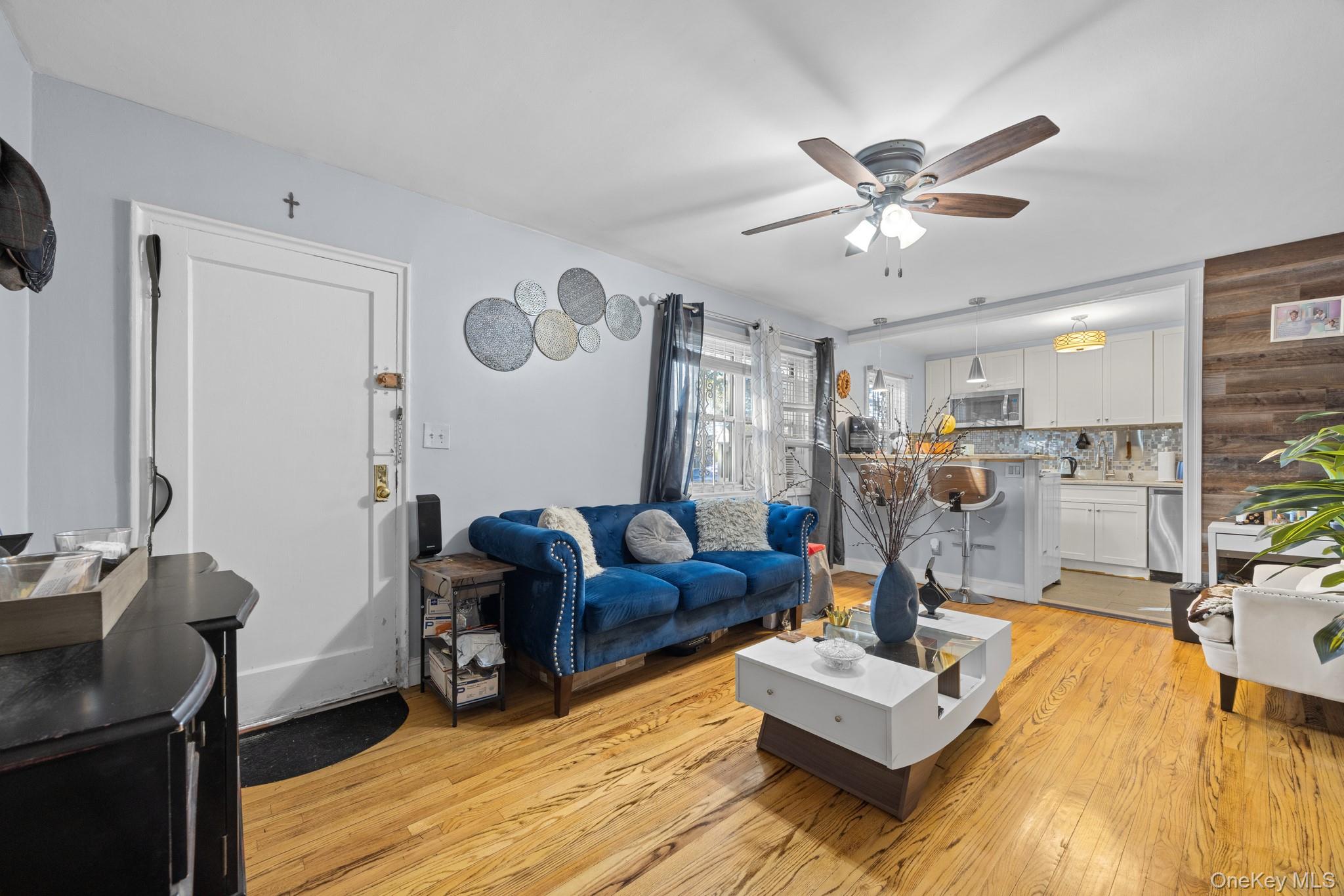 #13 photo, 13109 234th Street, クイーンズ区 Rosedale , NY 11422