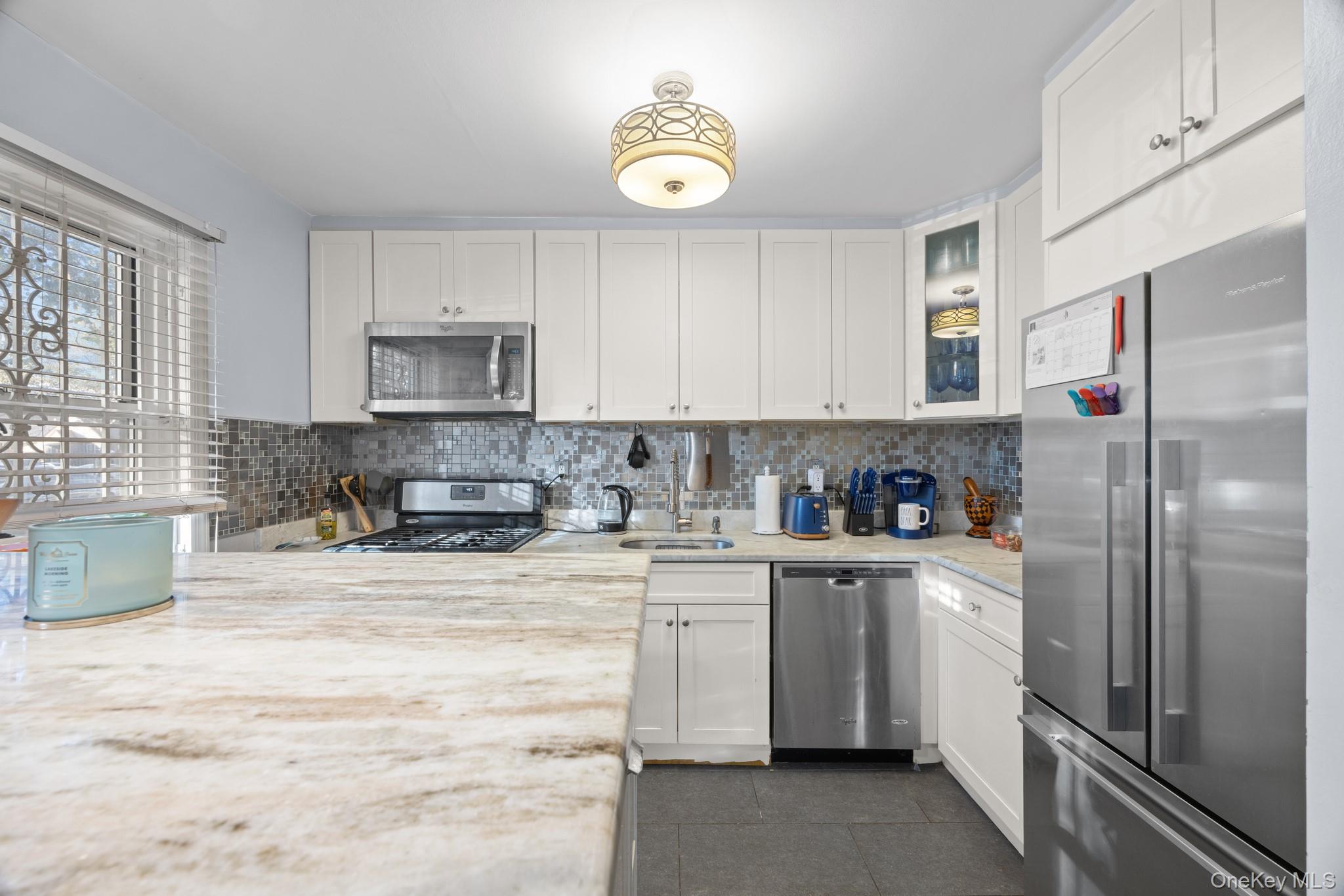 #7 photo, 13109 234th Street, クイーンズ区 Rosedale , NY 11422