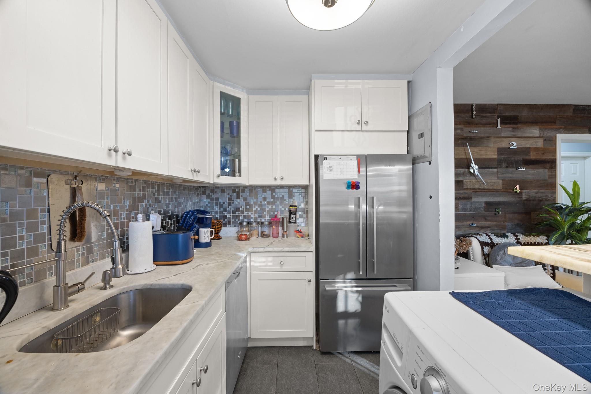 #8 photo, 13109 234th Street, クイーンズ区 Rosedale , NY 11422