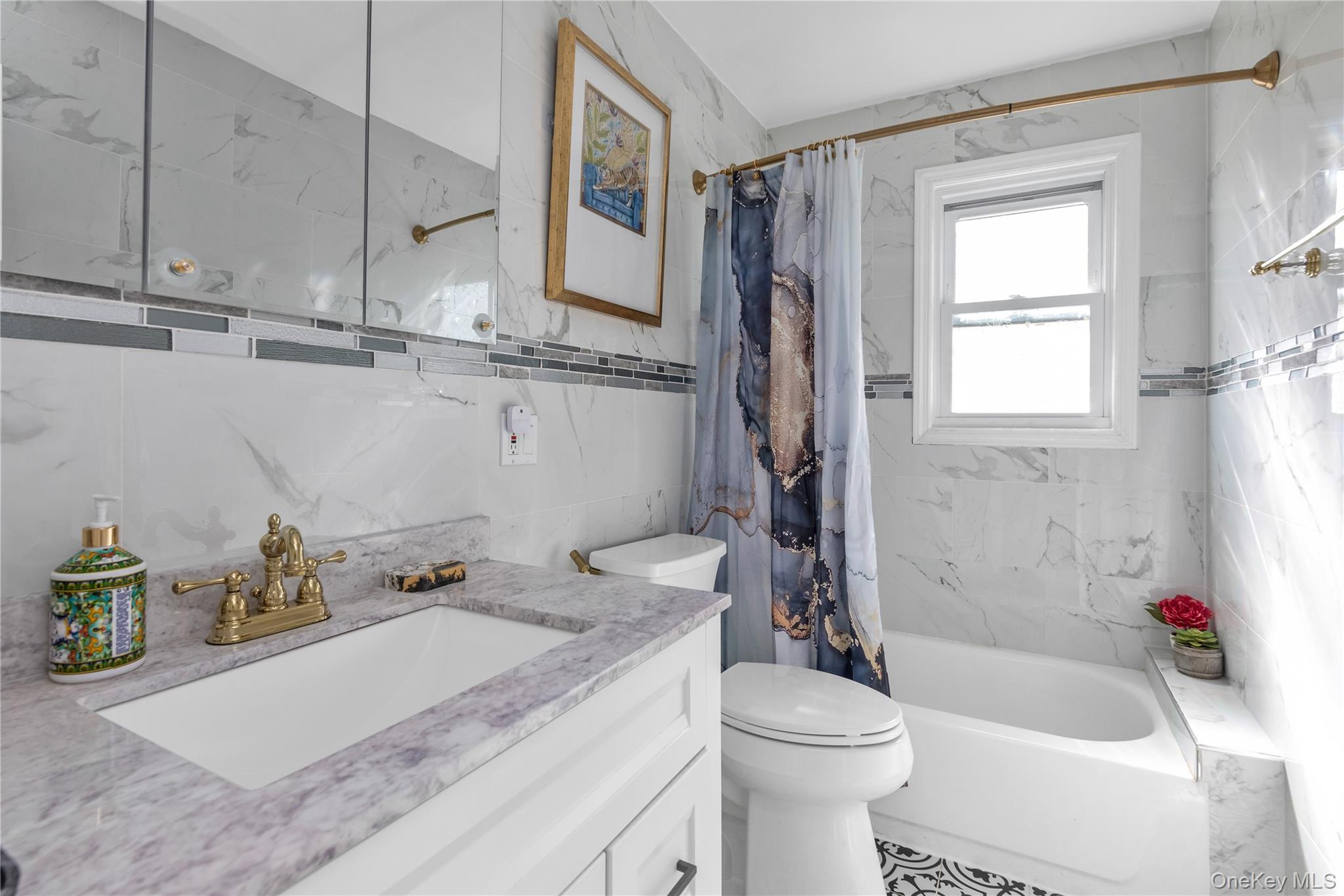 #10 photo, 146-06 228th Street, クイーンズ区 Rosedale , NY 11413