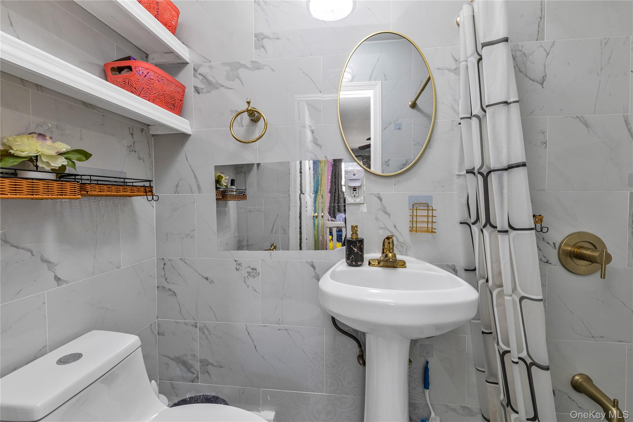 #8 photo, 146-06 228th Street, クイーンズ区 Rosedale , NY 11413