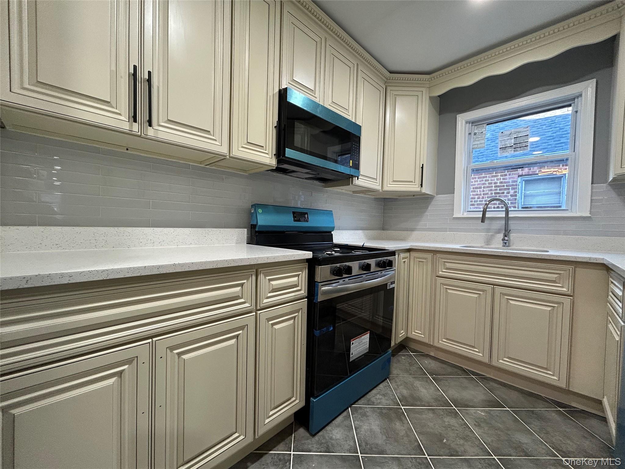 #6 photo, 177 Roberta, Valley Stream , NY 11580