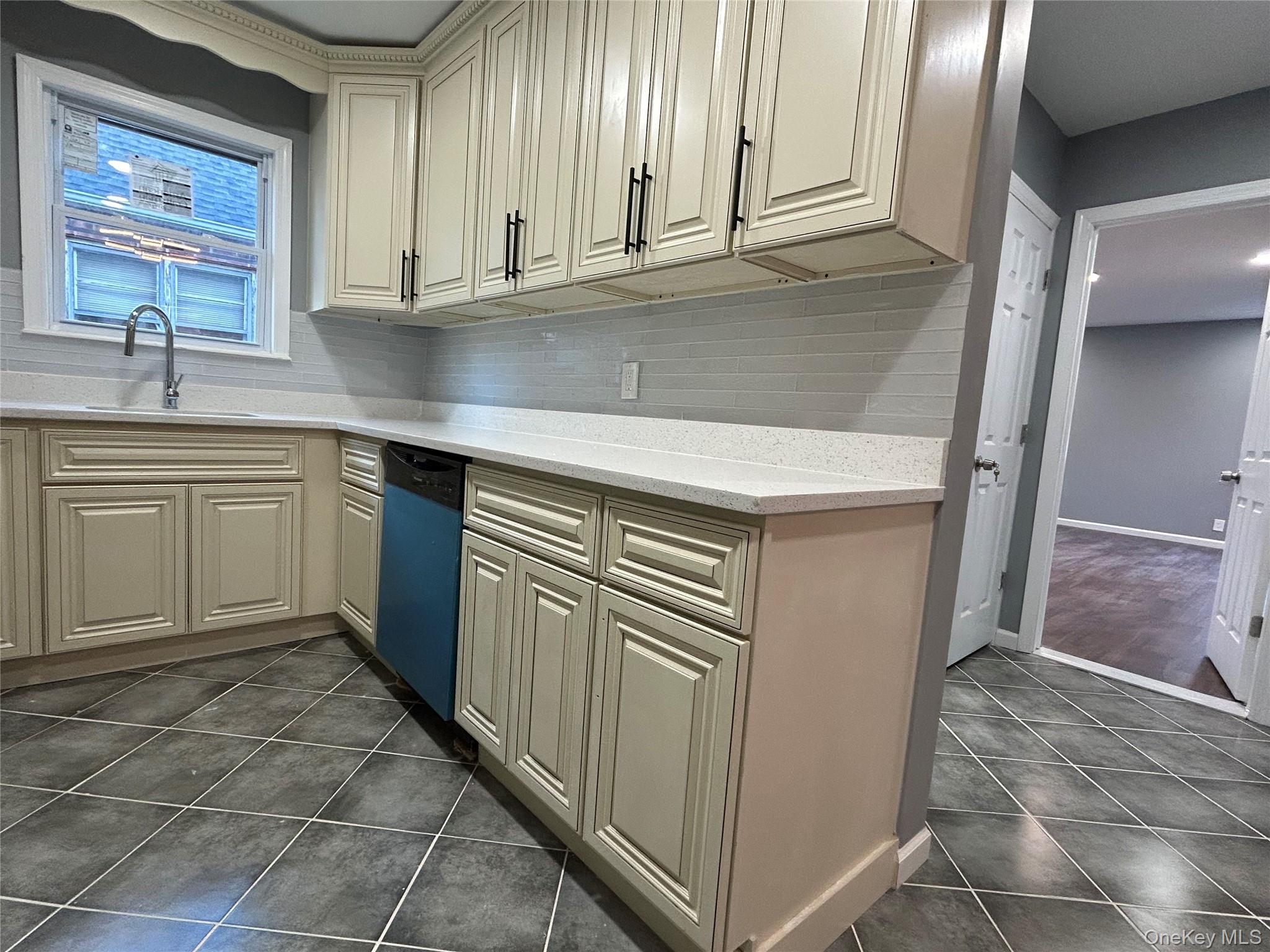 #8 photo, 177 Roberta, Valley Stream , NY 11580