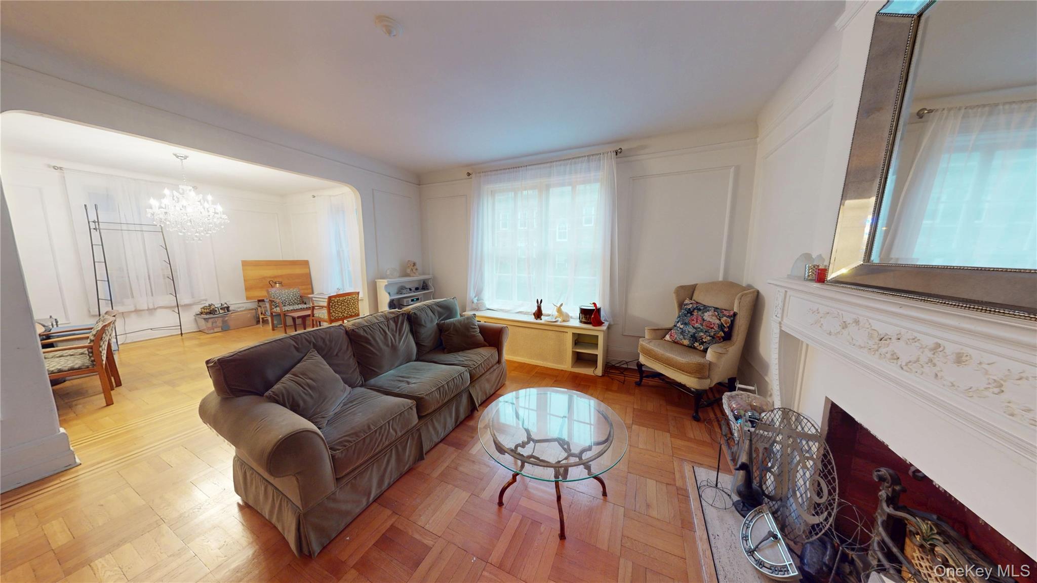 #8 photo, 34-37 80th Street, クイーンズ区 Jackson Heights , NY 11372