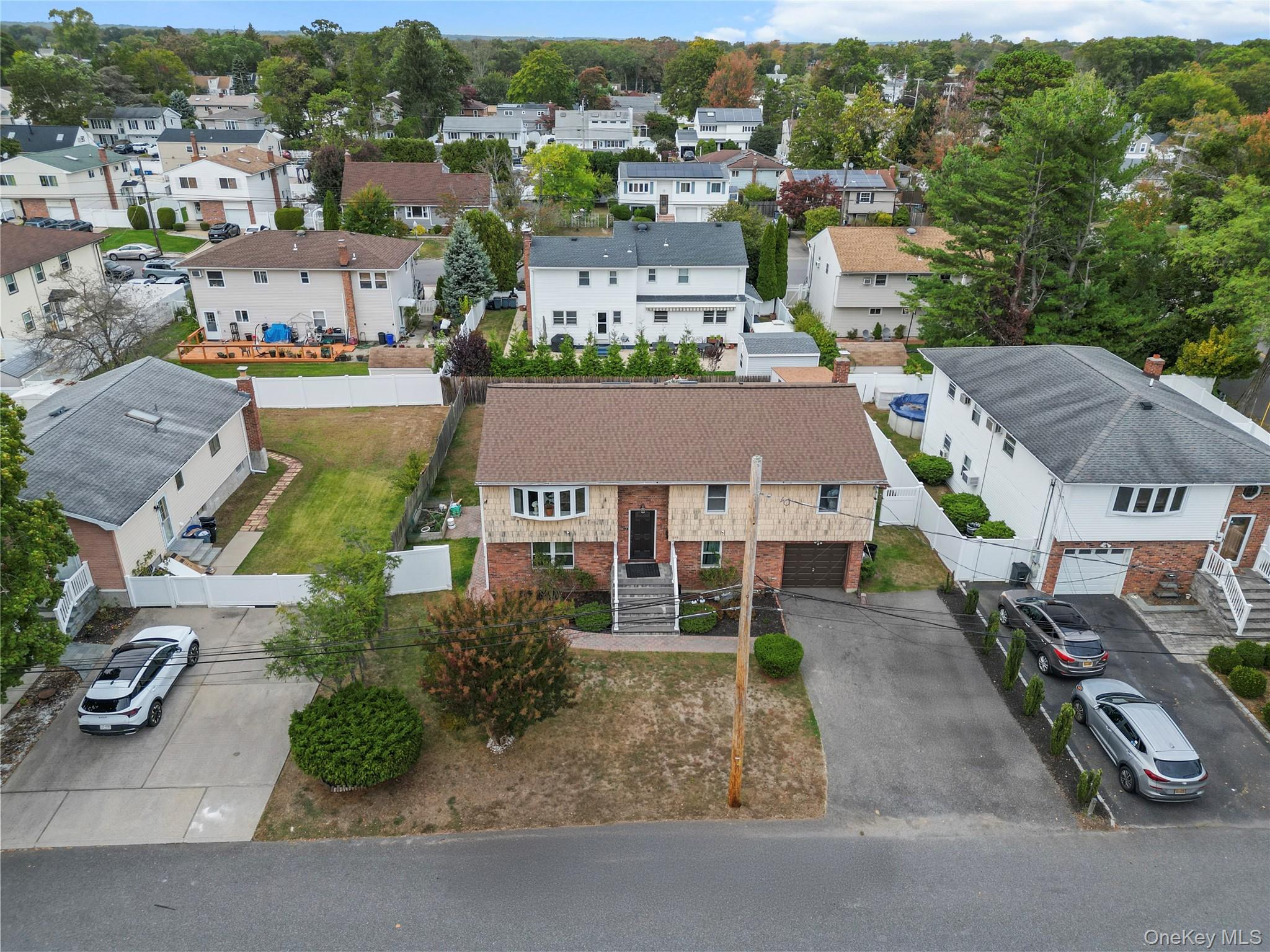 #2 photo, 1259 America Avenue, サフォーク郡 West Babylon , NY 11704