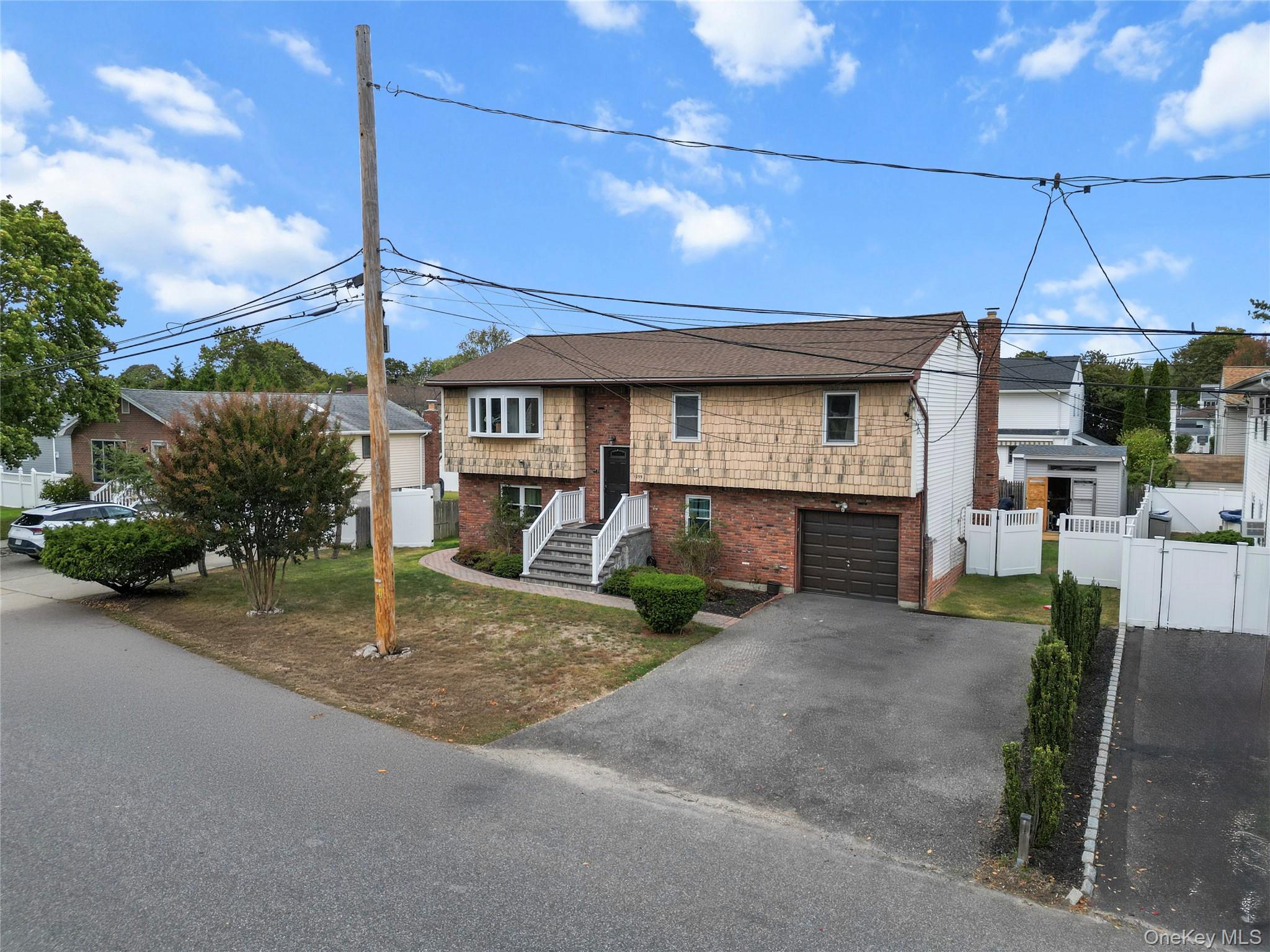 #3 photo, 1259 America Avenue, サフォーク郡 West Babylon , NY 11704