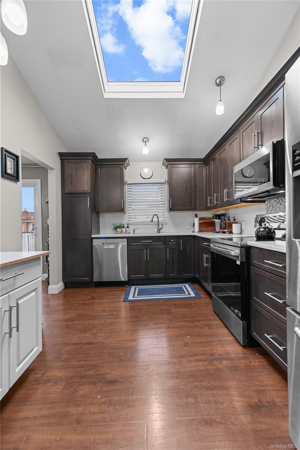 #6 photo, 1259 America Avenue, サフォーク郡 West Babylon , NY 11704