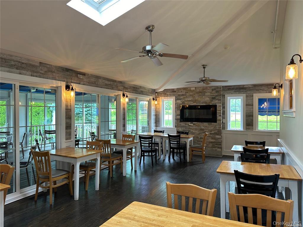 #16 photo, 3225 Sound Avenue, サフォーク郡 Riverhead , NY 11901