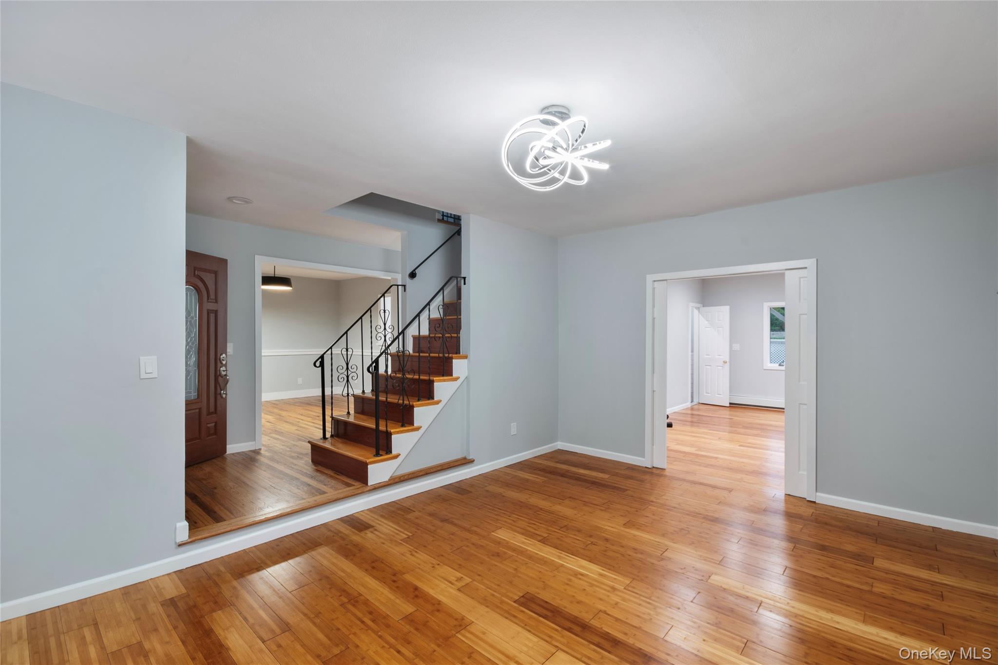 #4 photo, 561 Birch Hollow Drive, サフォーク郡 Shirley , NY 11967