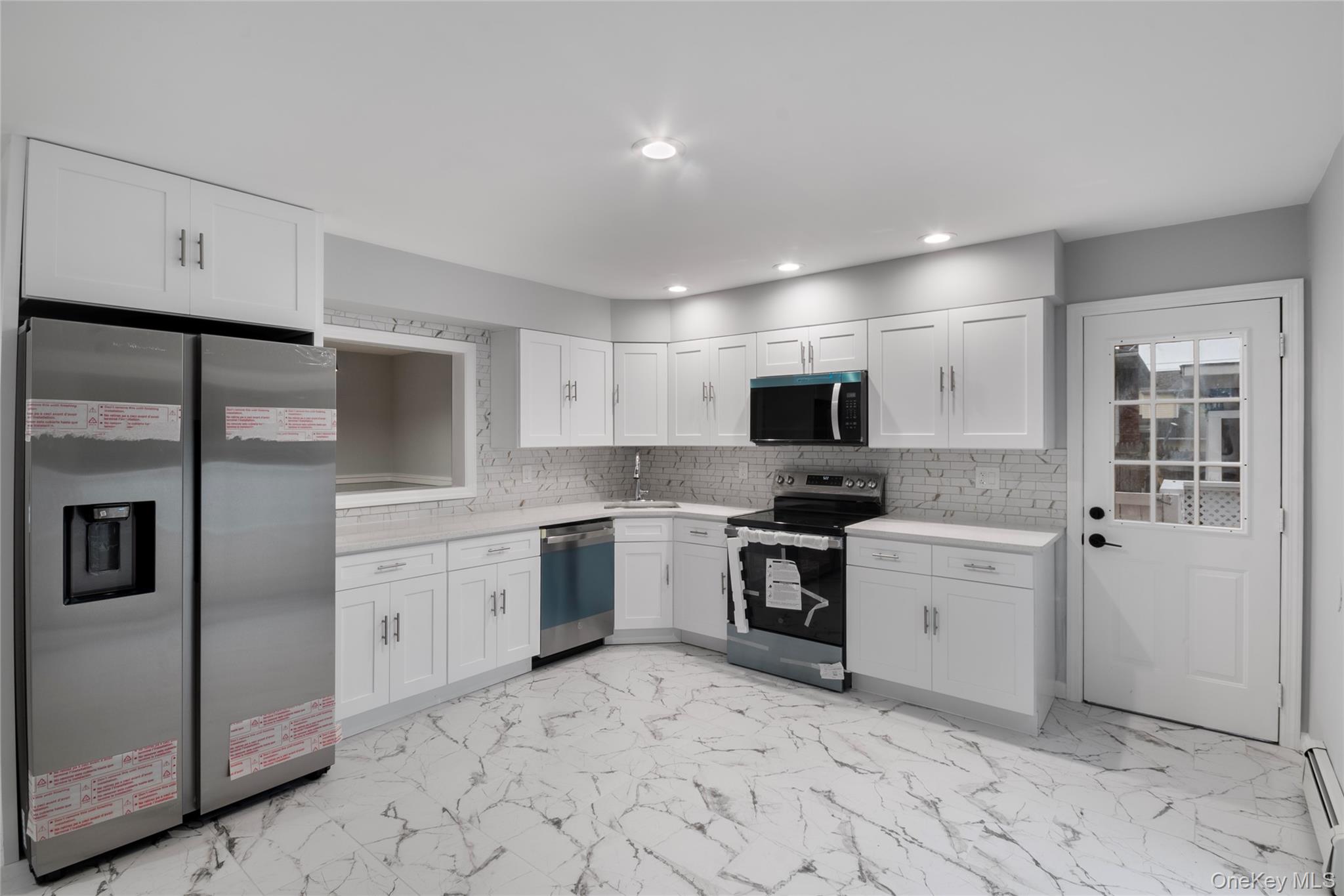 #7 photo, 561 Birch Hollow Drive, サフォーク郡 Shirley , NY 11967