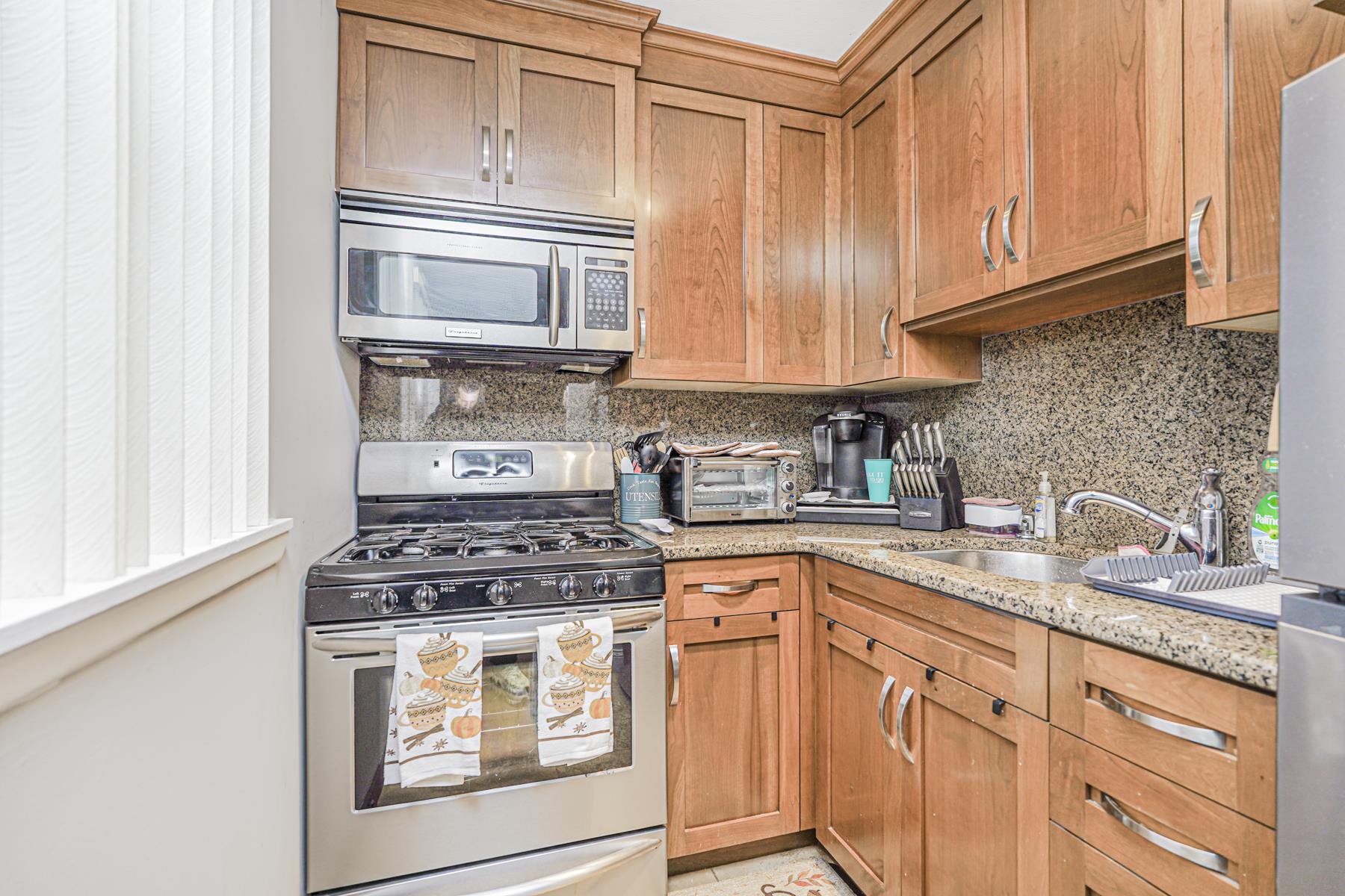 #12 photo, 175 Zoe Street, スタテンアイランド New York City , NY 10305