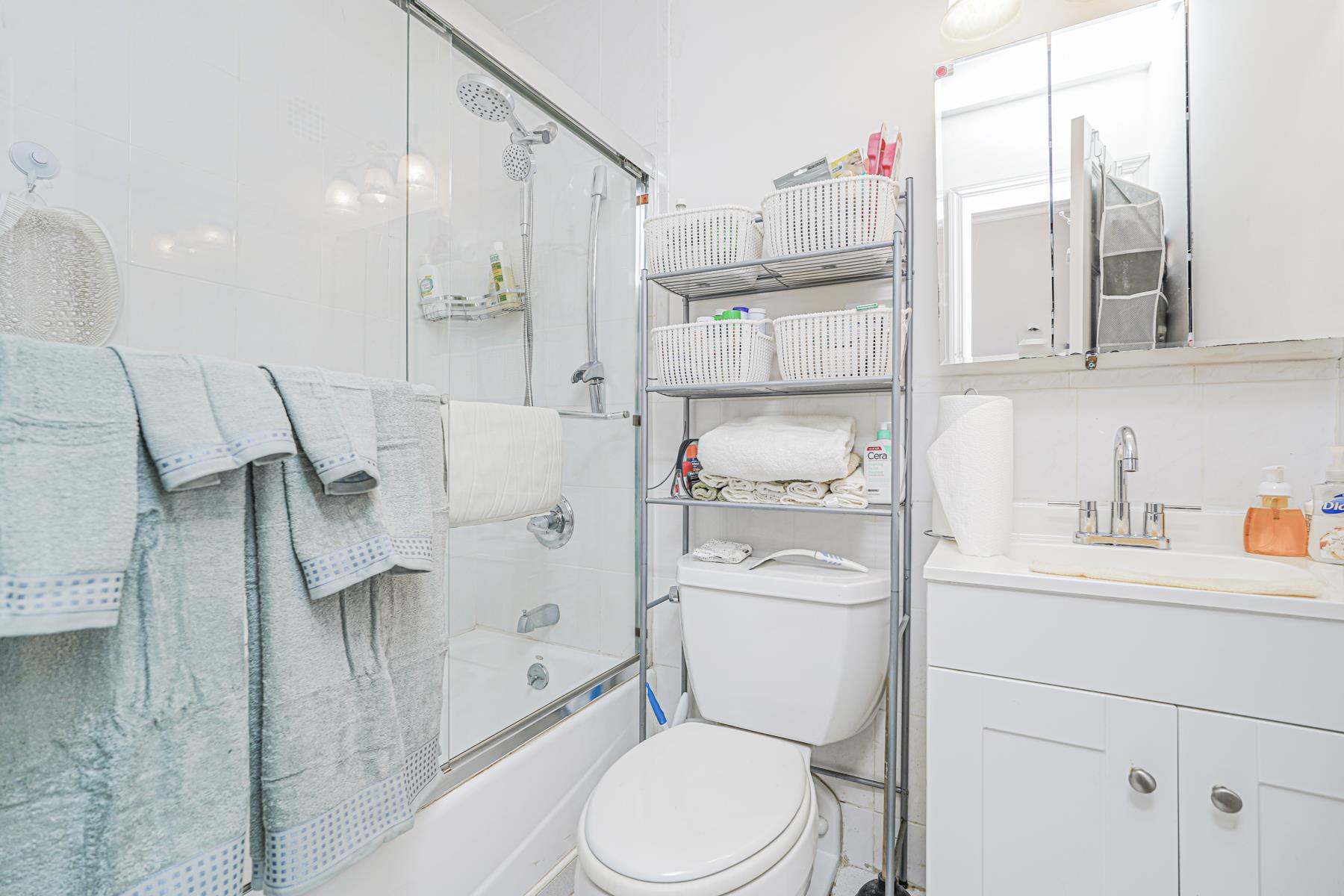 #15 photo, 175 Zoe Street, スタテンアイランド New York City , NY 10305