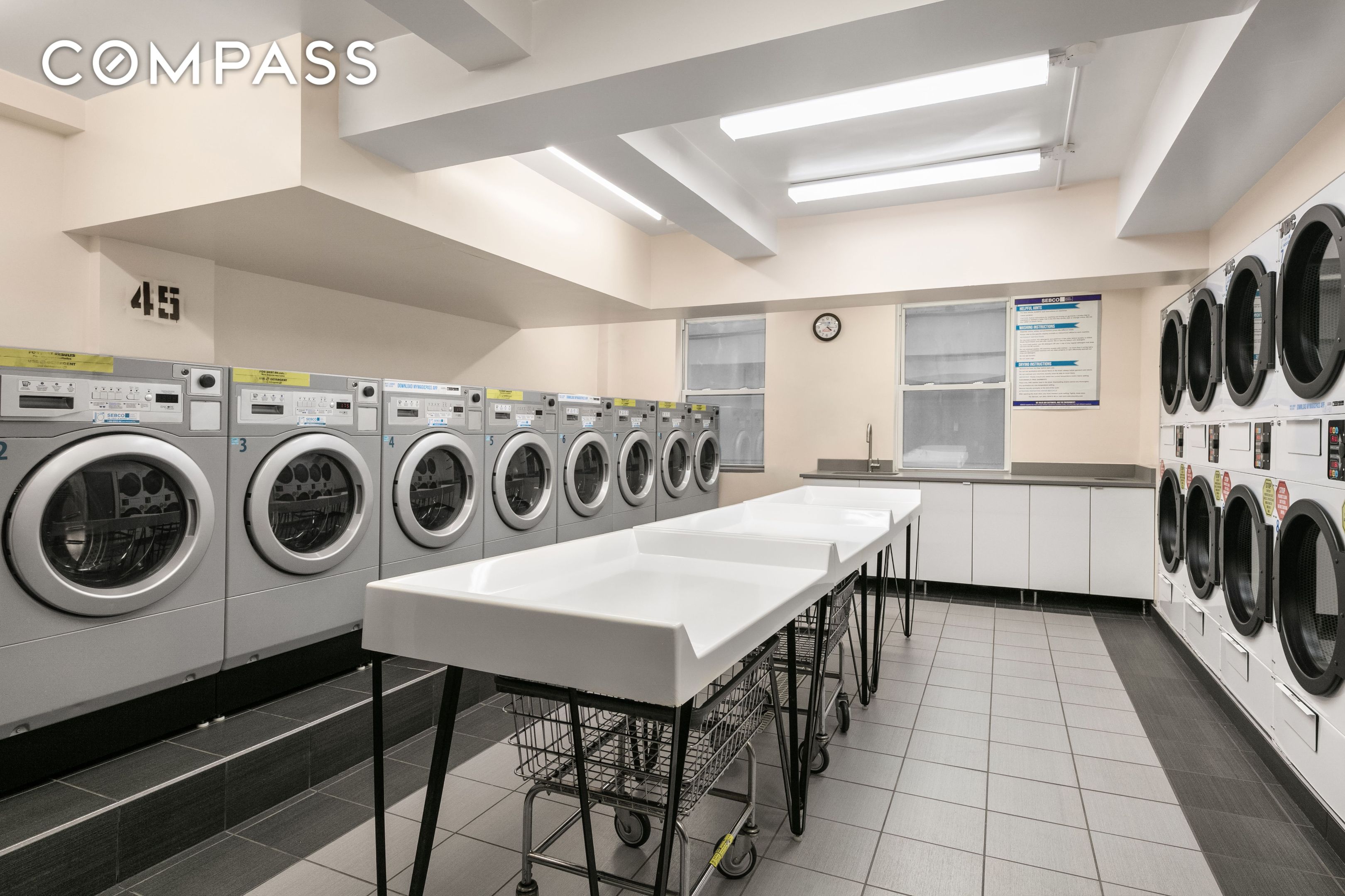 #18 photo, New York City, マンハッタン Midtown East , NY 10017