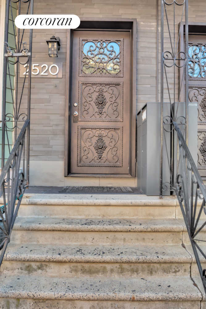 #15 photo, 25-20 NEWTOWN Avenue, クイーンズ区 Astoria , NY 11102