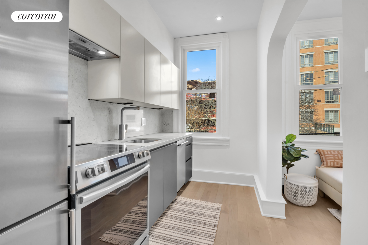 #6 photo, 25-20 NEWTOWN Avenue, クイーンズ区 Astoria , NY 11102