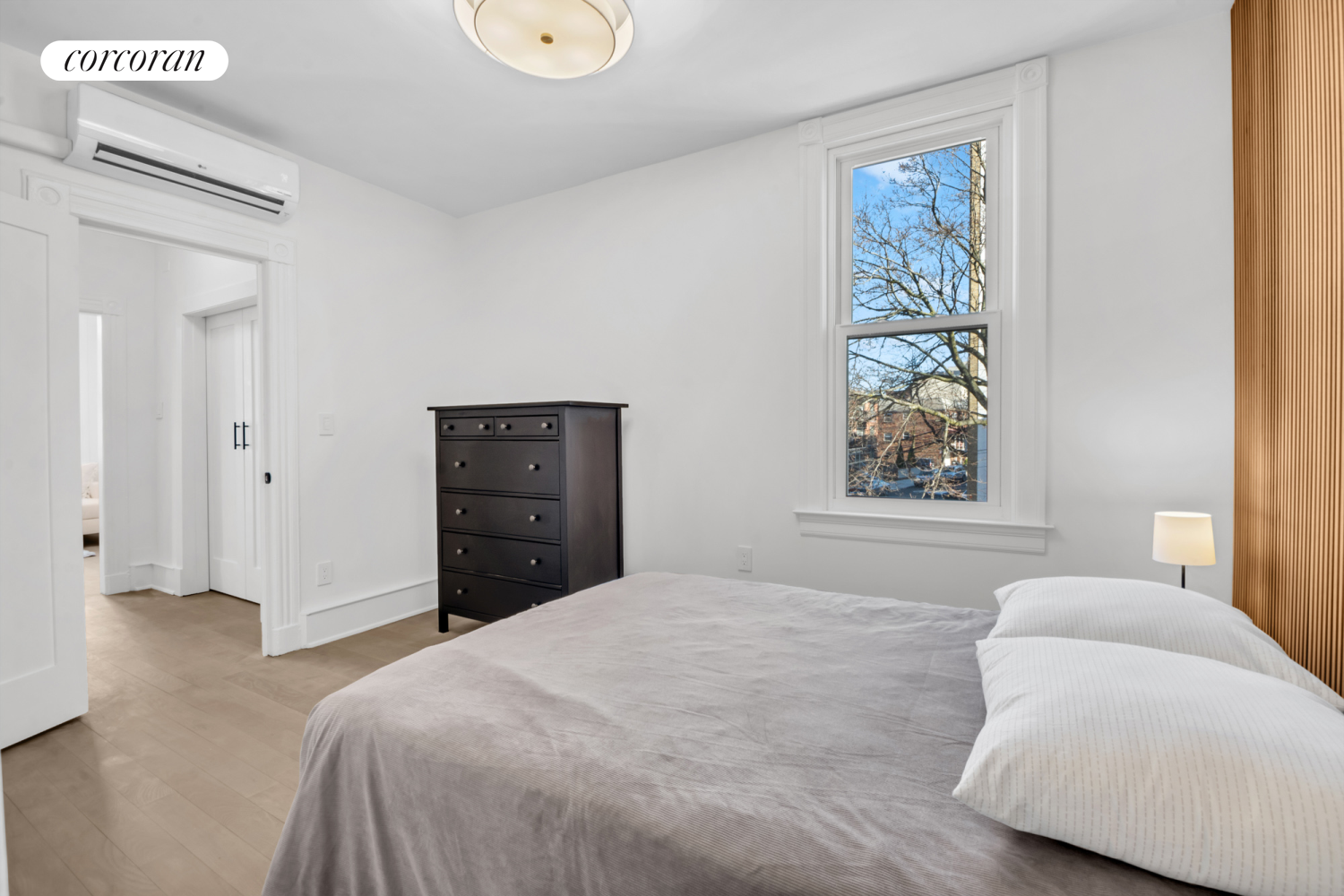 #9 photo, 25-20 NEWTOWN Avenue, クイーンズ区 Astoria , NY 11102