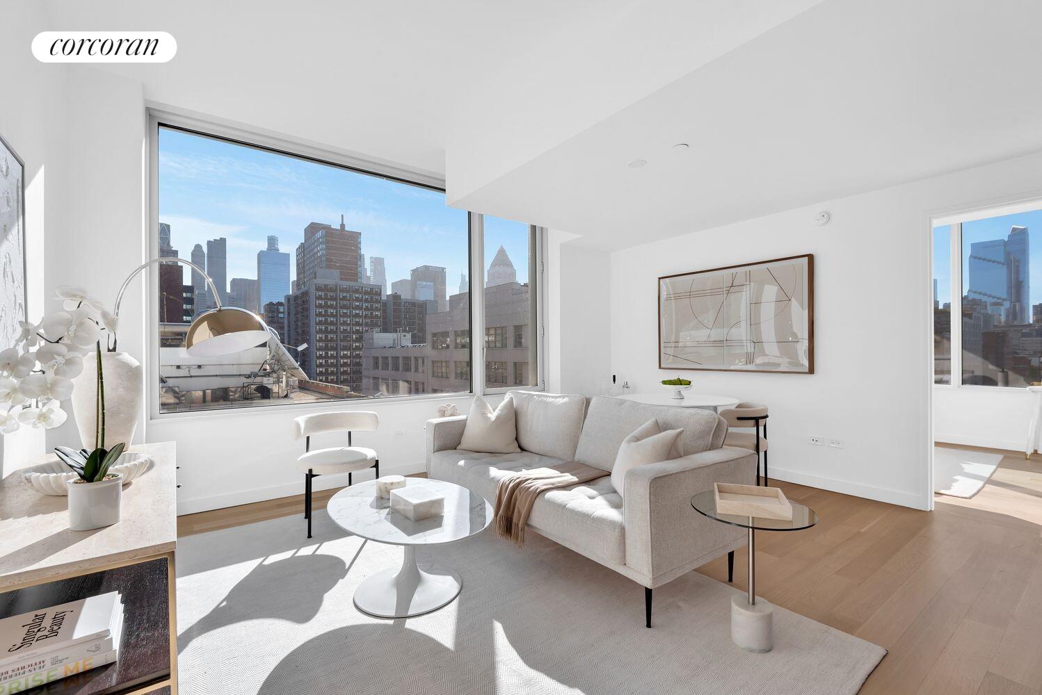 #1 photo, New York City, マンハッタン Hells Kitchen , NY 10019