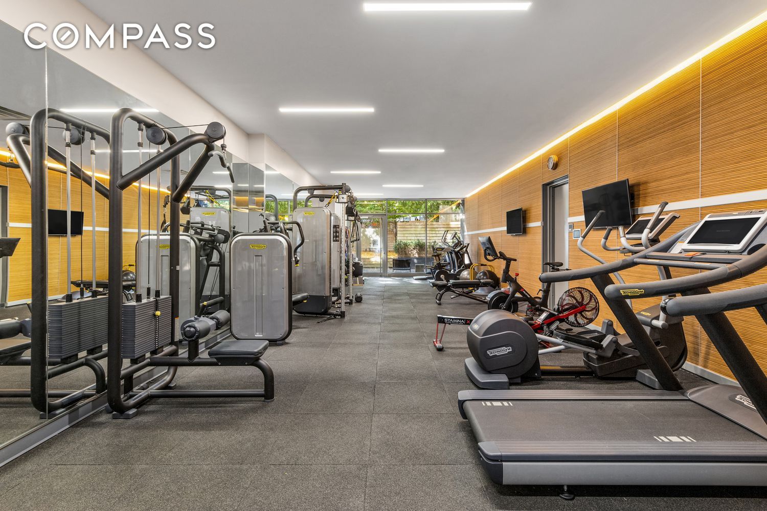 #8 photo, 280 Metropolitan Avenue, ブルックリン区 Williamsburg , NY 11211