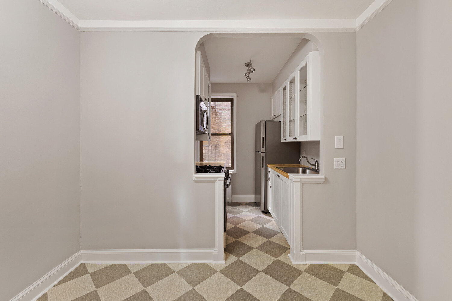 #5 photo, 415 OCEAN Parkway, ブルックリン区 Kensington , NY 11218