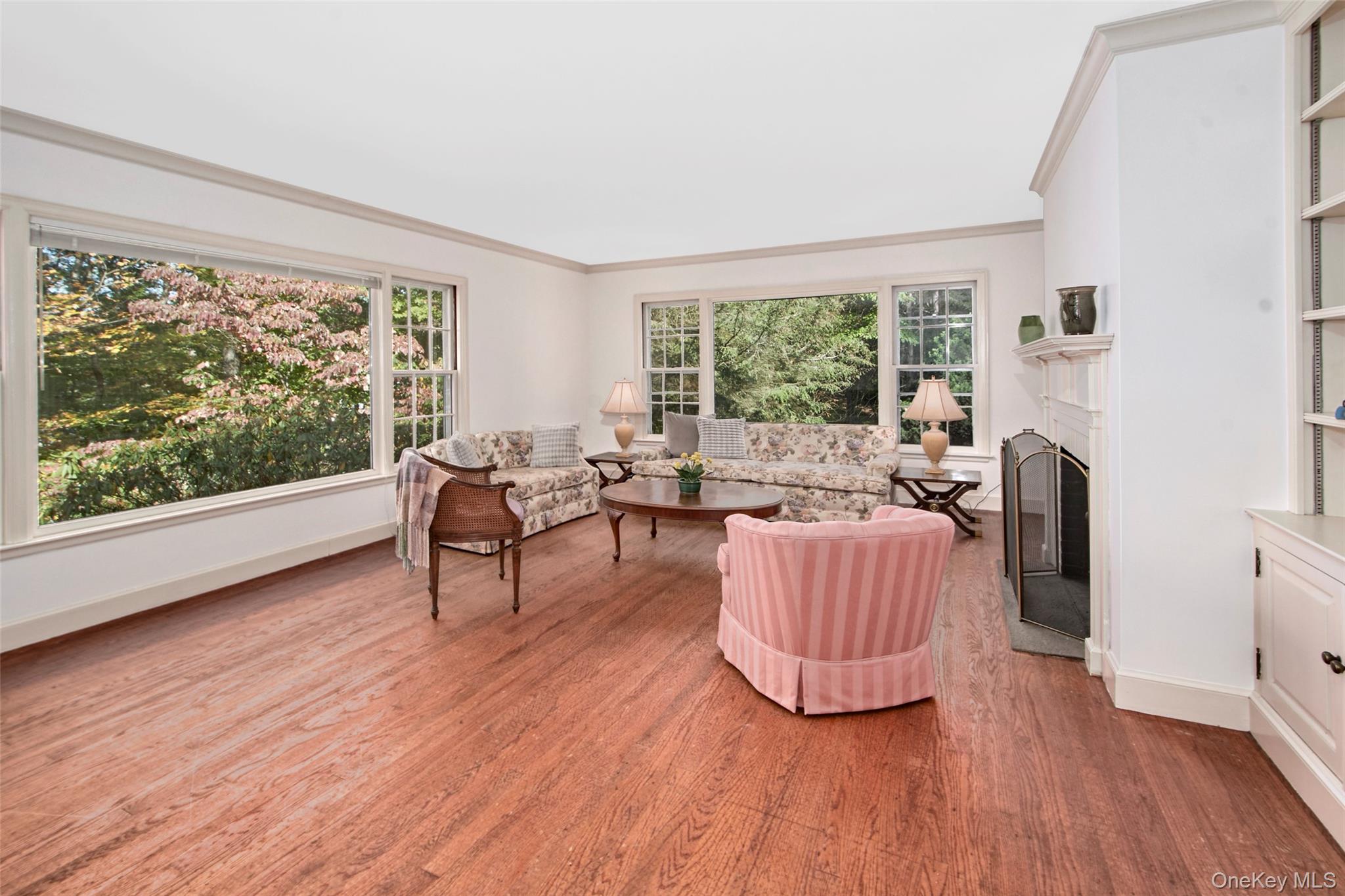 #14 photo, 71 Commodore Road, Chappaqua , NY 10514