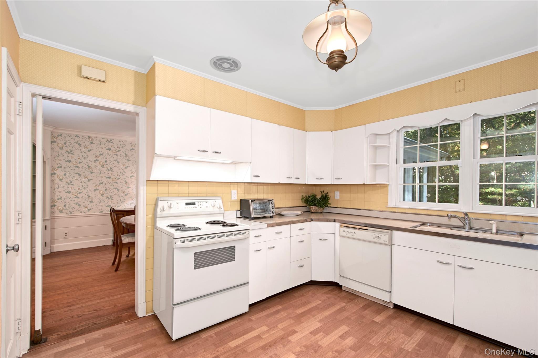 #16 photo, 71 Commodore Road, Chappaqua , NY 10514