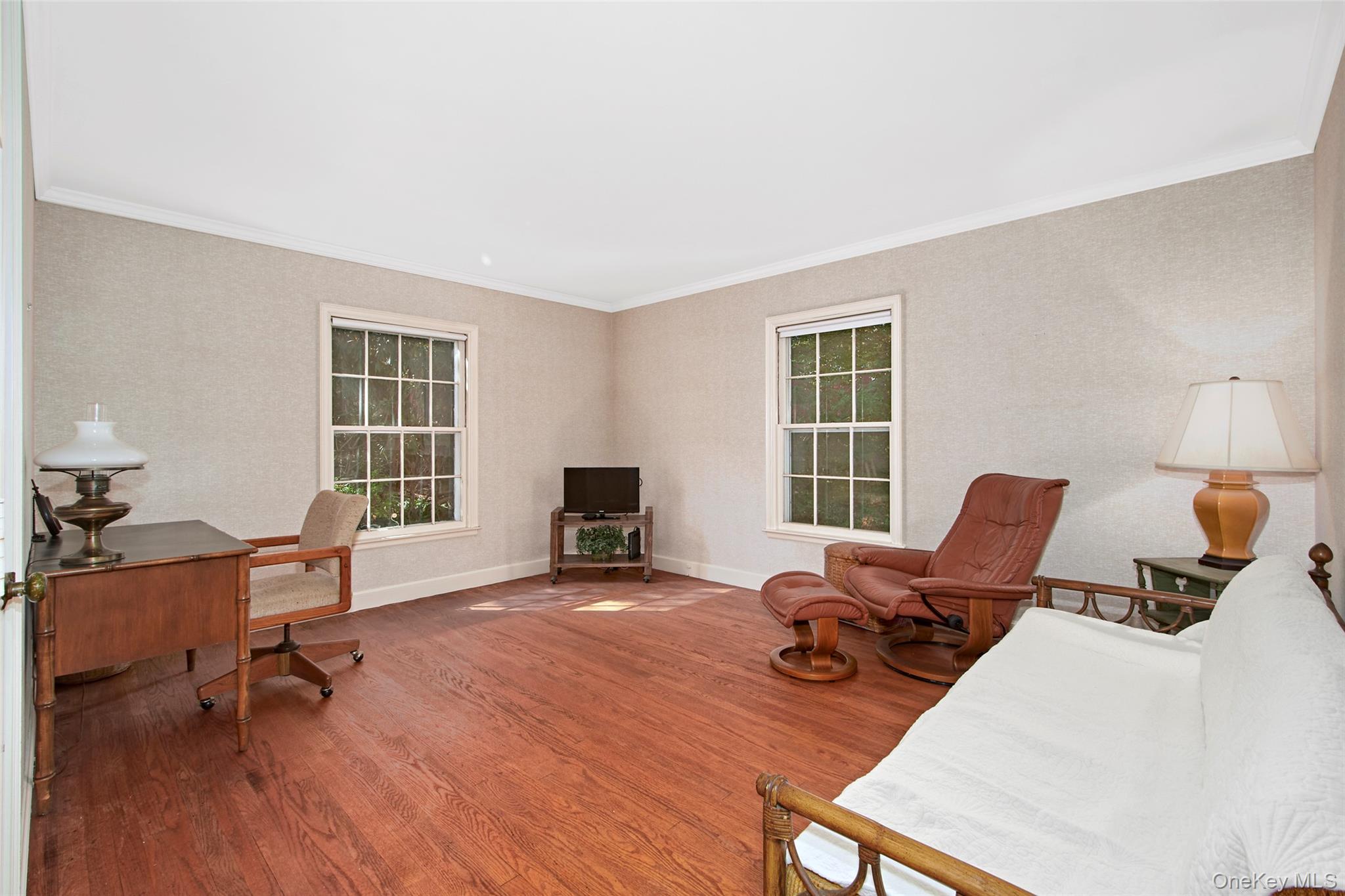 #19 photo, 71 Commodore Road, Chappaqua , NY 10514