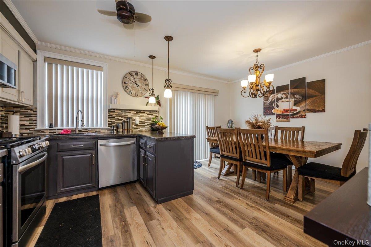 #8 photo, 2976 Waterbury Avenue, ブロンクス区 Bronx , NY 10461