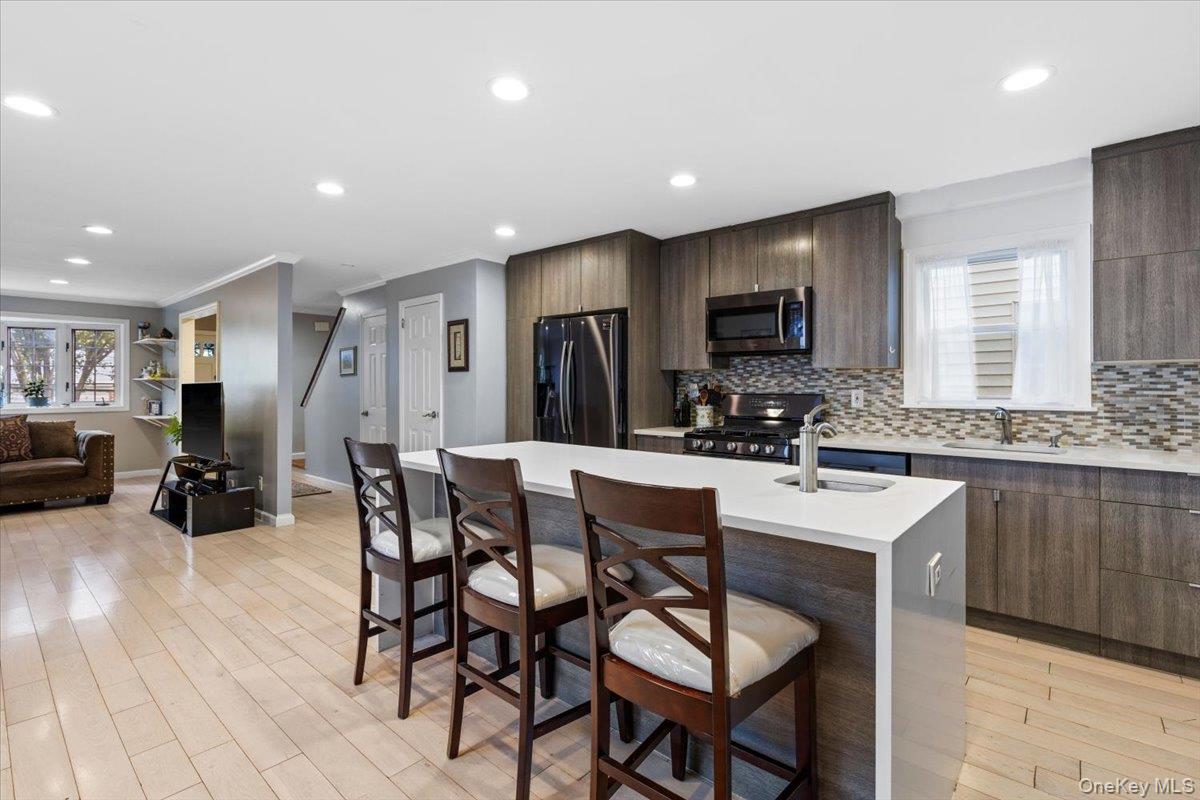 #12 photo, 105 Hart Avenue, Yonkers , NY 10704