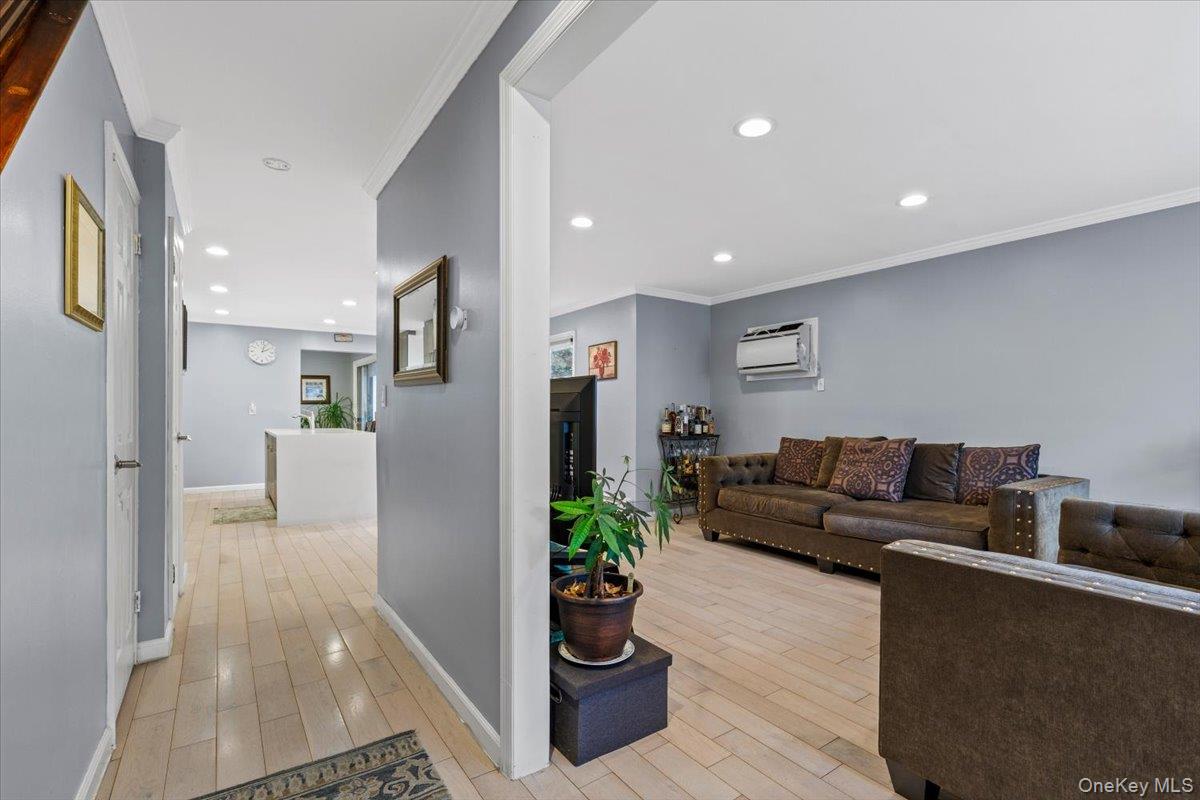 #4 photo, 105 Hart Avenue, Yonkers , NY 10704