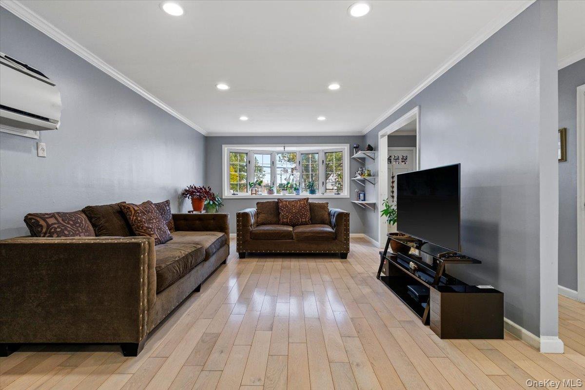 #8 photo, 105 Hart Avenue, Yonkers , NY 10704