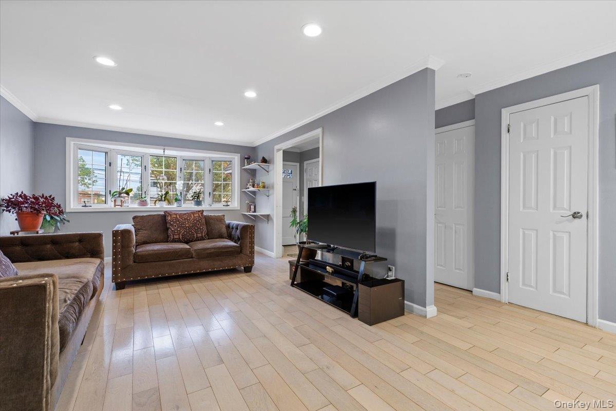 #9 photo, 105 Hart Avenue, Yonkers , NY 10704