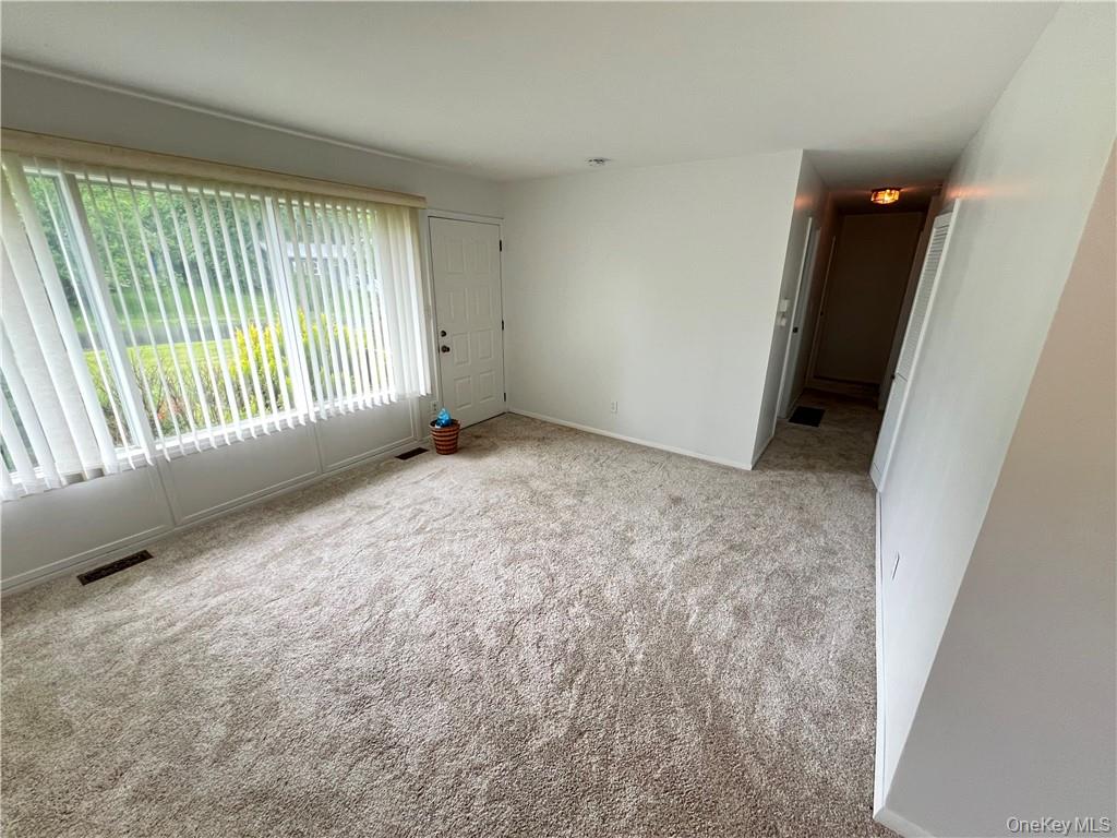 #3 photo, 43 Wickham drive, Warwick , NY 10990