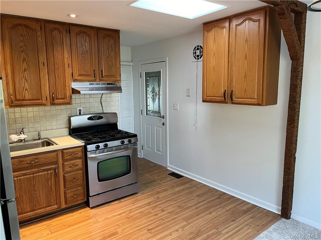 #4 photo, 43 Wickham drive, Warwick , NY 10990