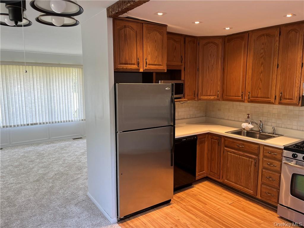 #6 photo, 43 Wickham drive, Warwick , NY 10990