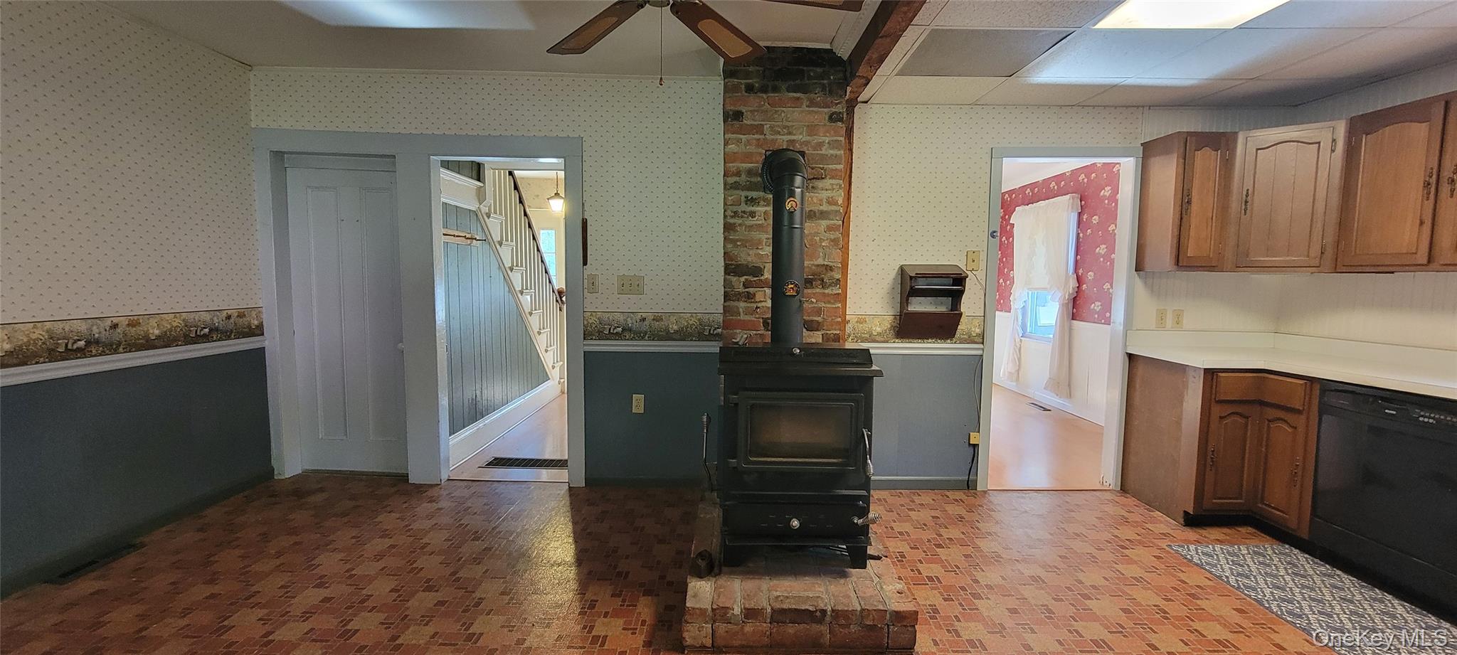 #15 photo, 22 Washington Avenue, Highland , NY 12528