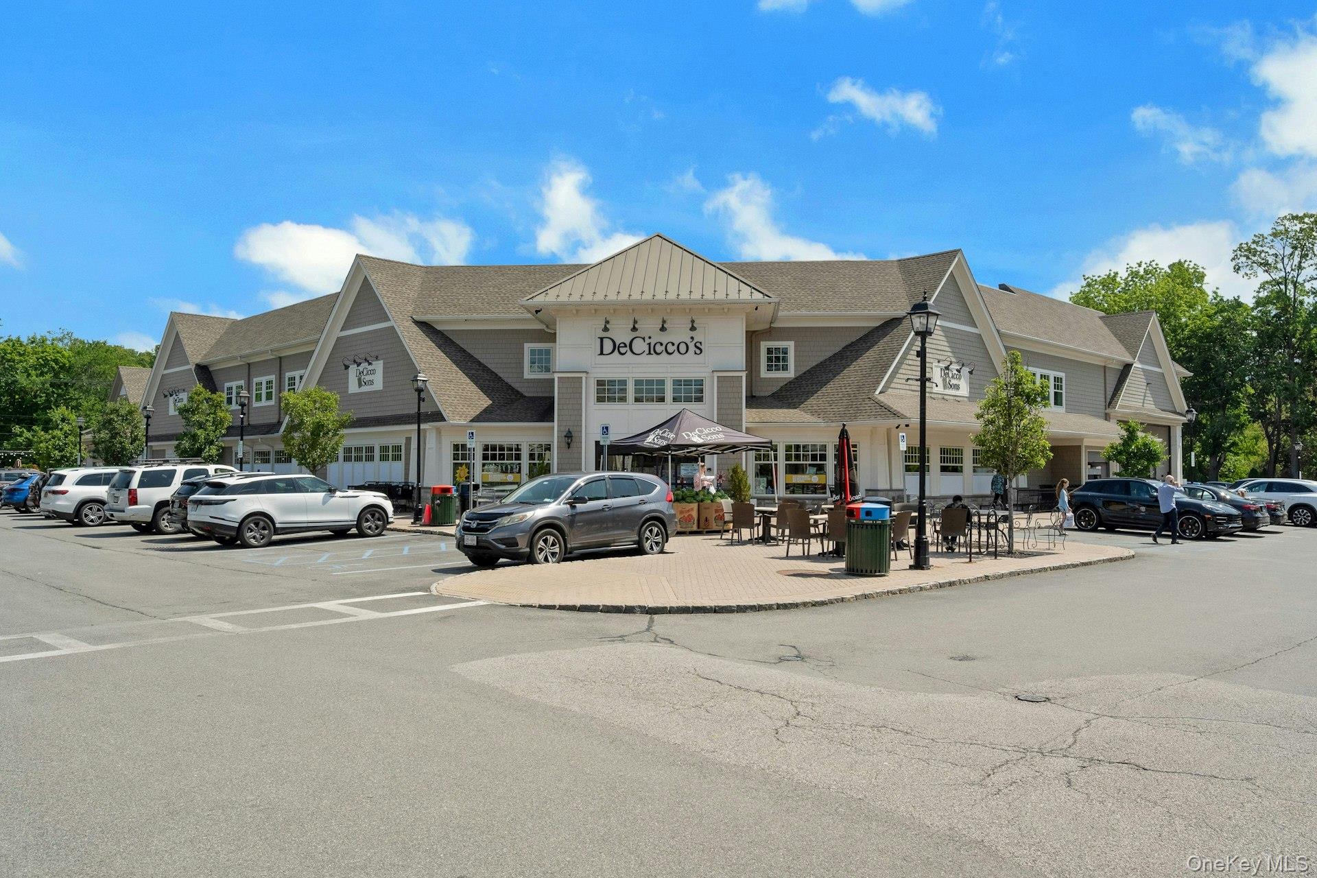 #17 photo, 400 Main Street, Armonk , NY 10504