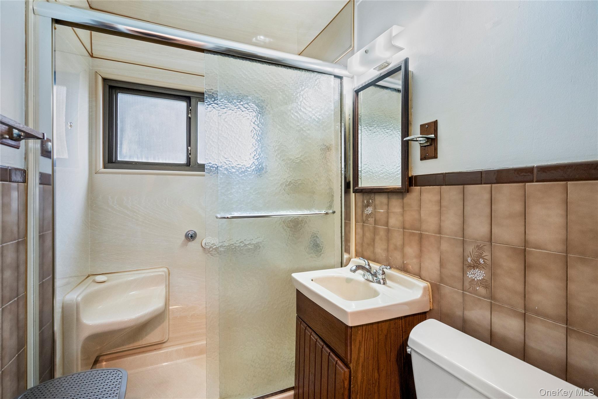 #12 photo, 45 Lowland Road, ナッソー郡 Levittown , NY 11756