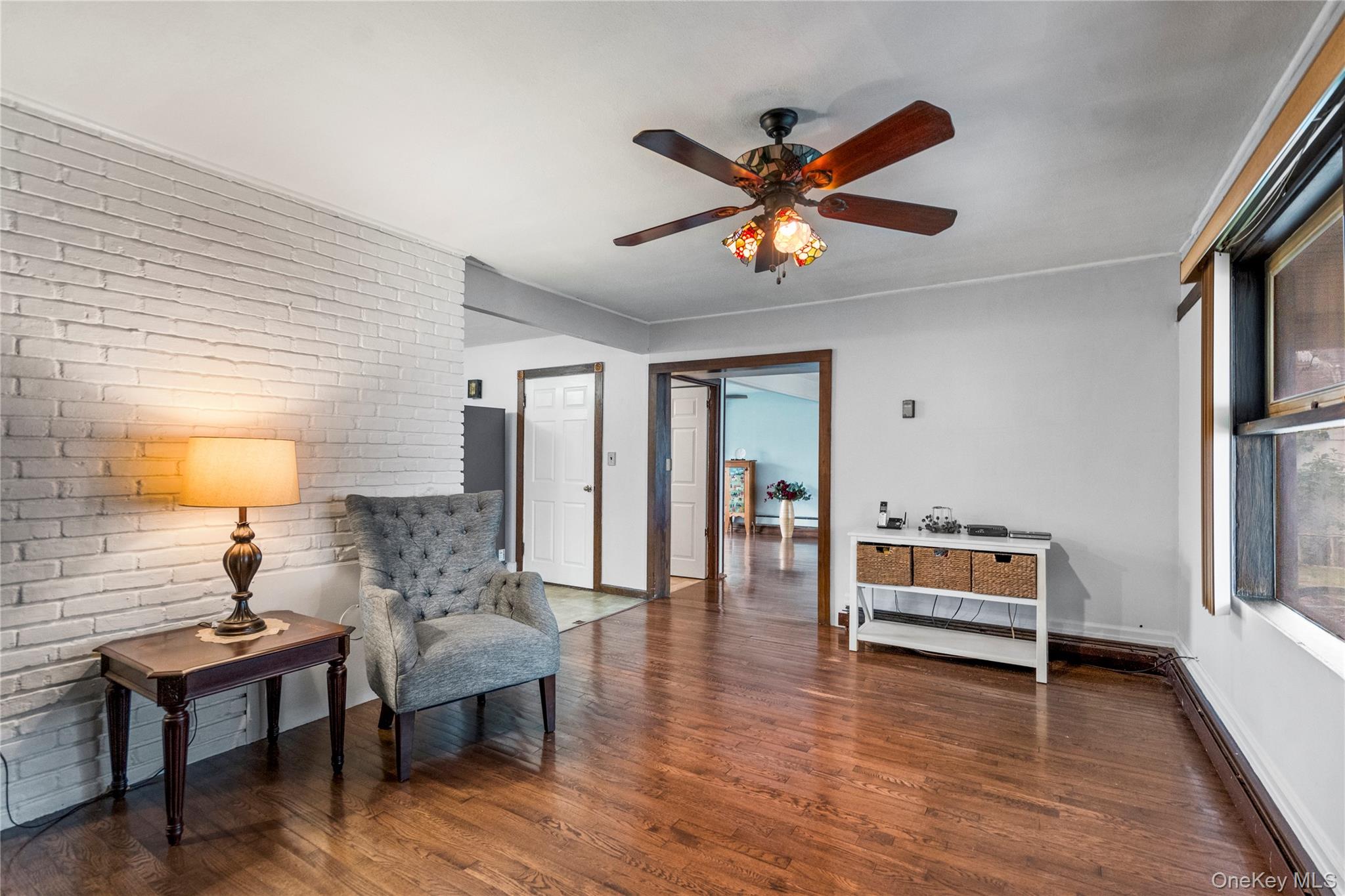 #8 photo, 45 Lowland Road, ナッソー郡 Levittown , NY 11756