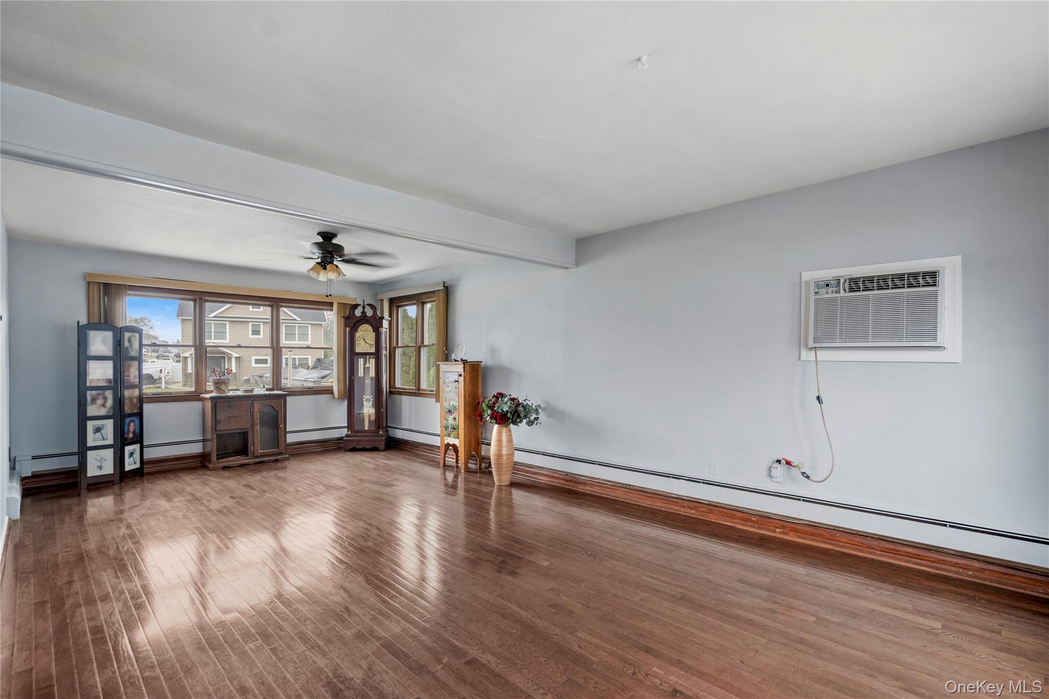 #9 photo, 45 Lowland Road, ナッソー郡 Levittown , NY 11756