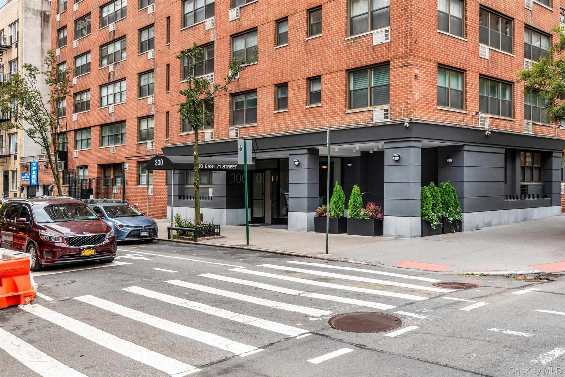 #1 photo, 300 E 71st Street, マンハッタン New York (Manhattan) , NY 10021