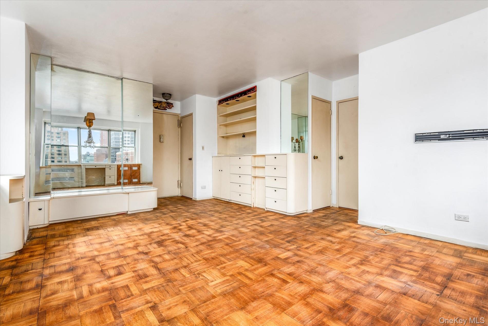 #8 photo, 300 E 71st Street, マンハッタン New York (Manhattan) , NY 10021