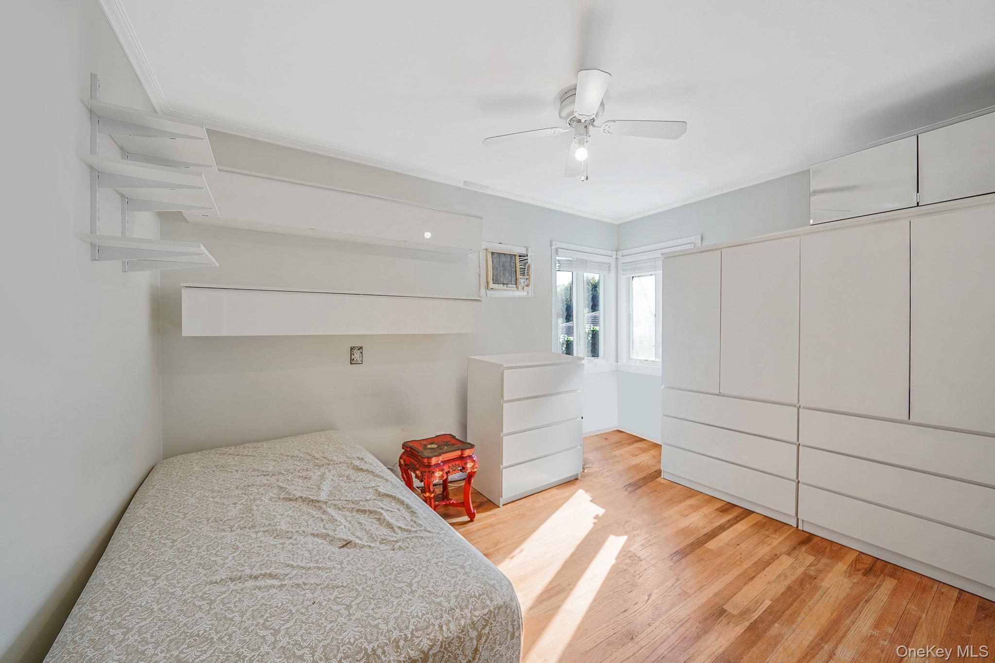 #17 photo, 43 Shortridge Drive, ナッソー郡 Mineola , NY 11501