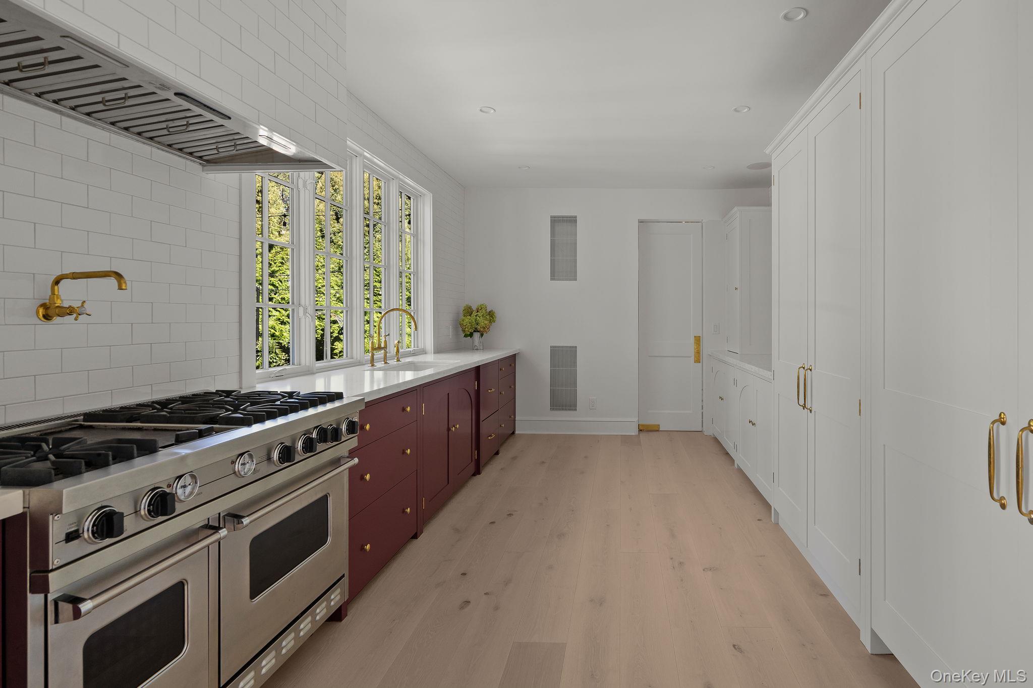 #14 photo, 48 Lloyd Lane, サフォーク郡 Lloyd Neck , NY 11743