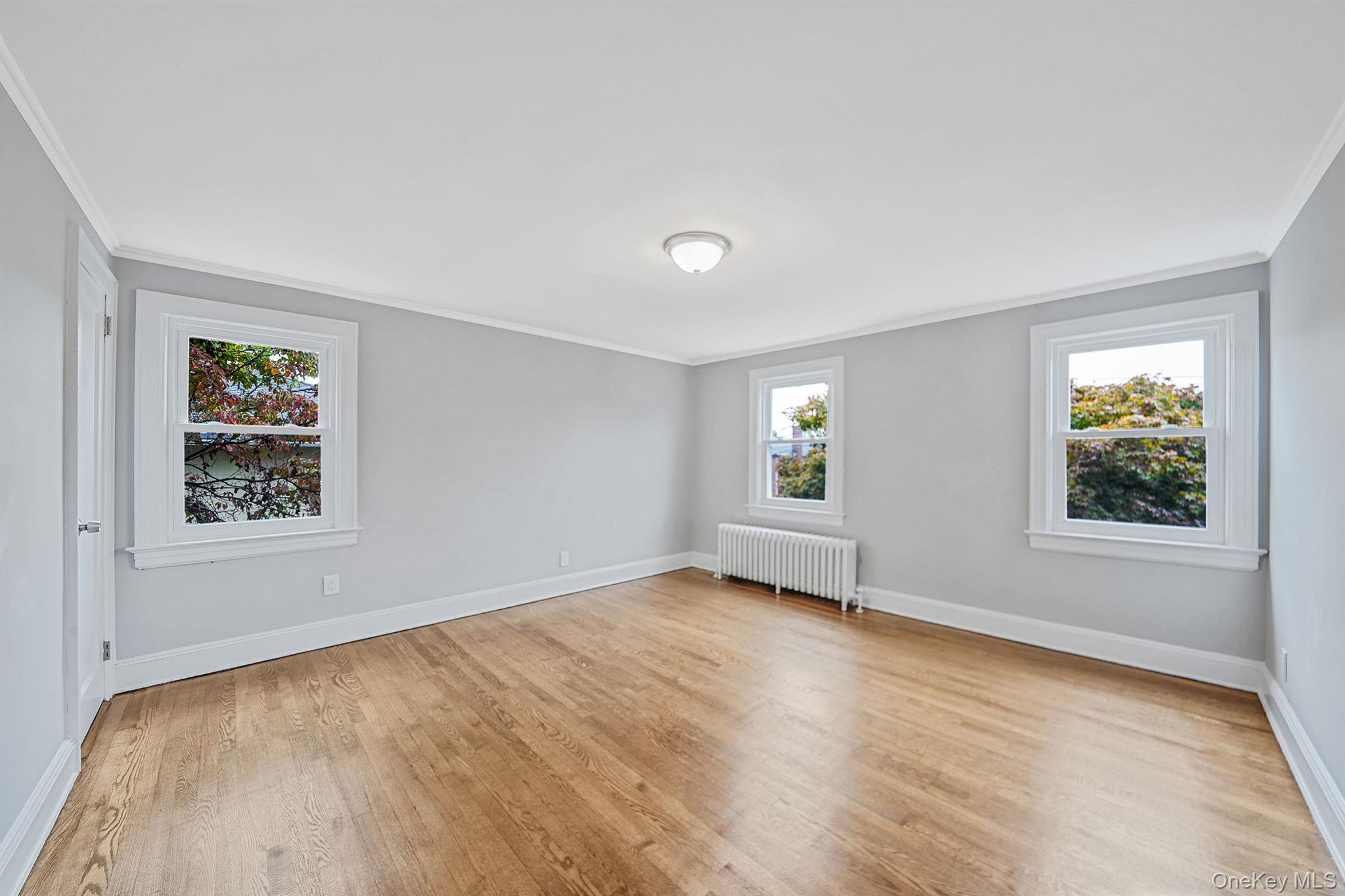 #14 photo, 132 Duncan Road, ナッソー郡 Hempstead , NY 11550