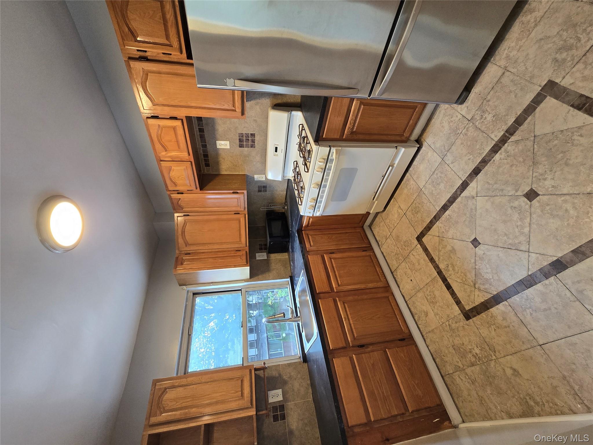 #1 photo, 115-29 198th Street, Saint Albans , NY 11412