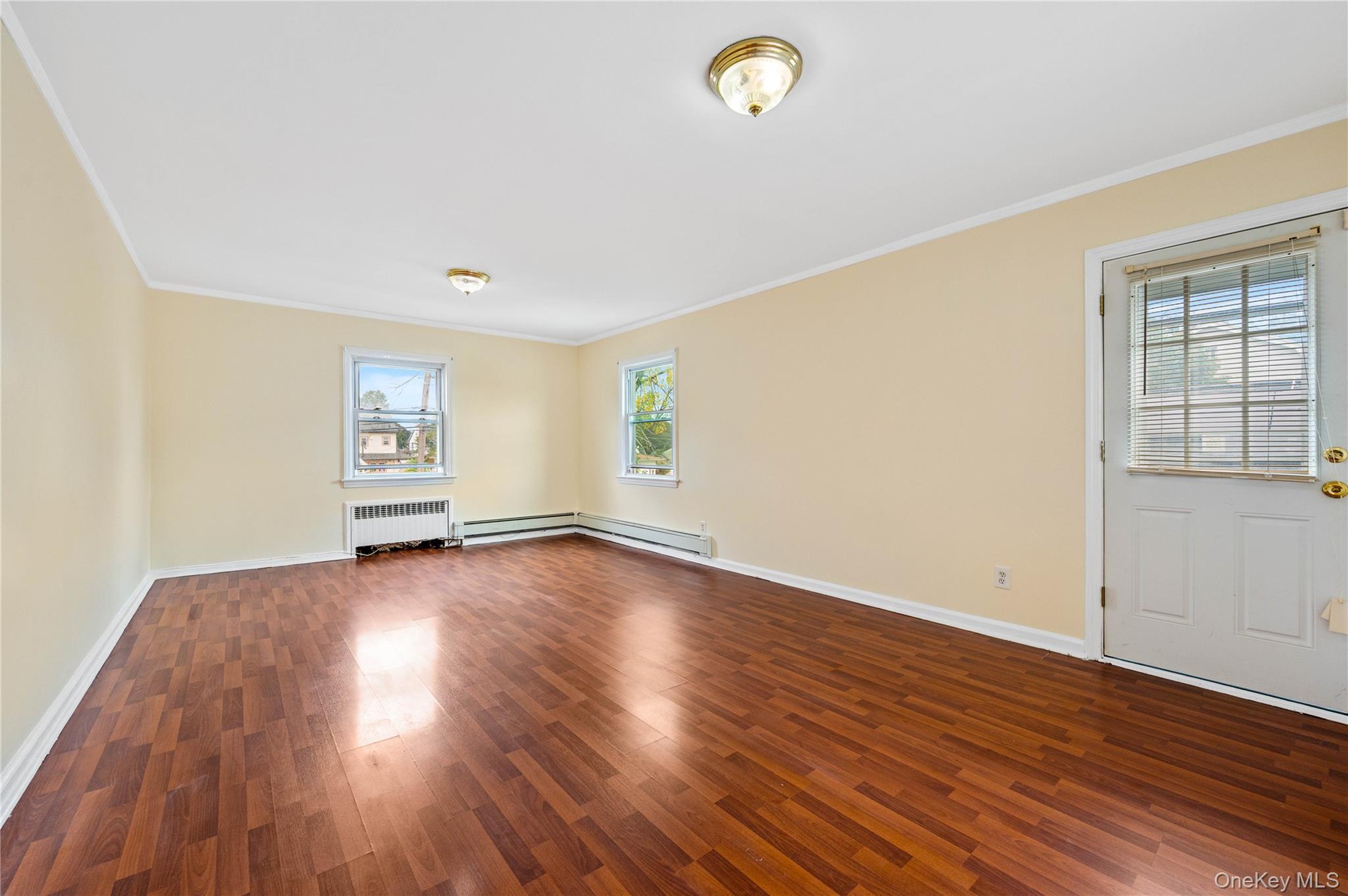 #13 photo, 28 Elizabeth Avenue, ナッソー郡 Hempstead , NY 11550